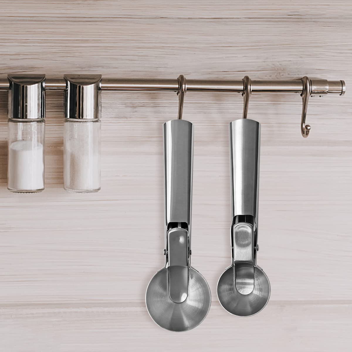 Tenalleys Stainless Steel Ice Cream Scoop - Heavy Duty Trigger Spoon, 7.5x2.1in, Silver, Model 600380
