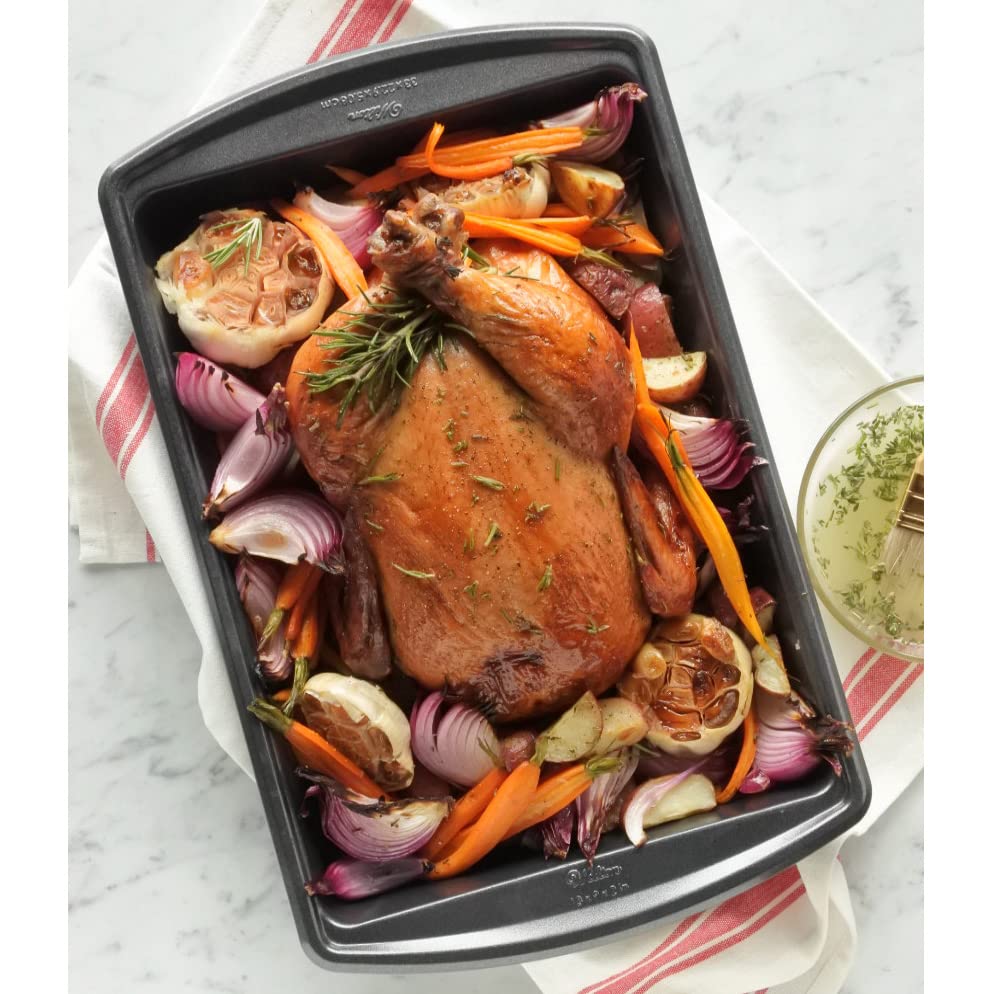 Wilton Advance Select Premium Nonstick Oblong Baking Pan, 9 X 13-Inch, Steel, Silver