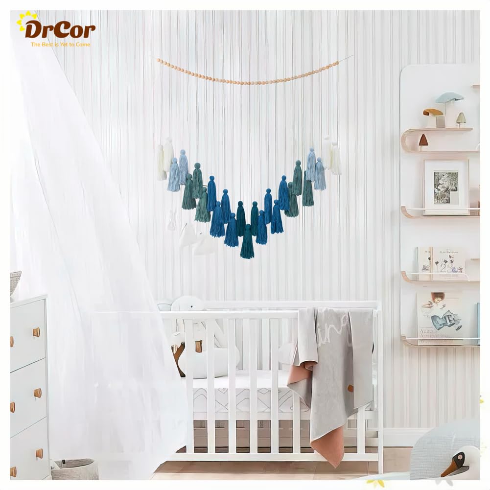 DrCor Ombre Green Boho Macrame Garland - Rustic Yarn Wall Hanging for Living Room, Bedroom or Entryway Decor, Forest Green Mante
