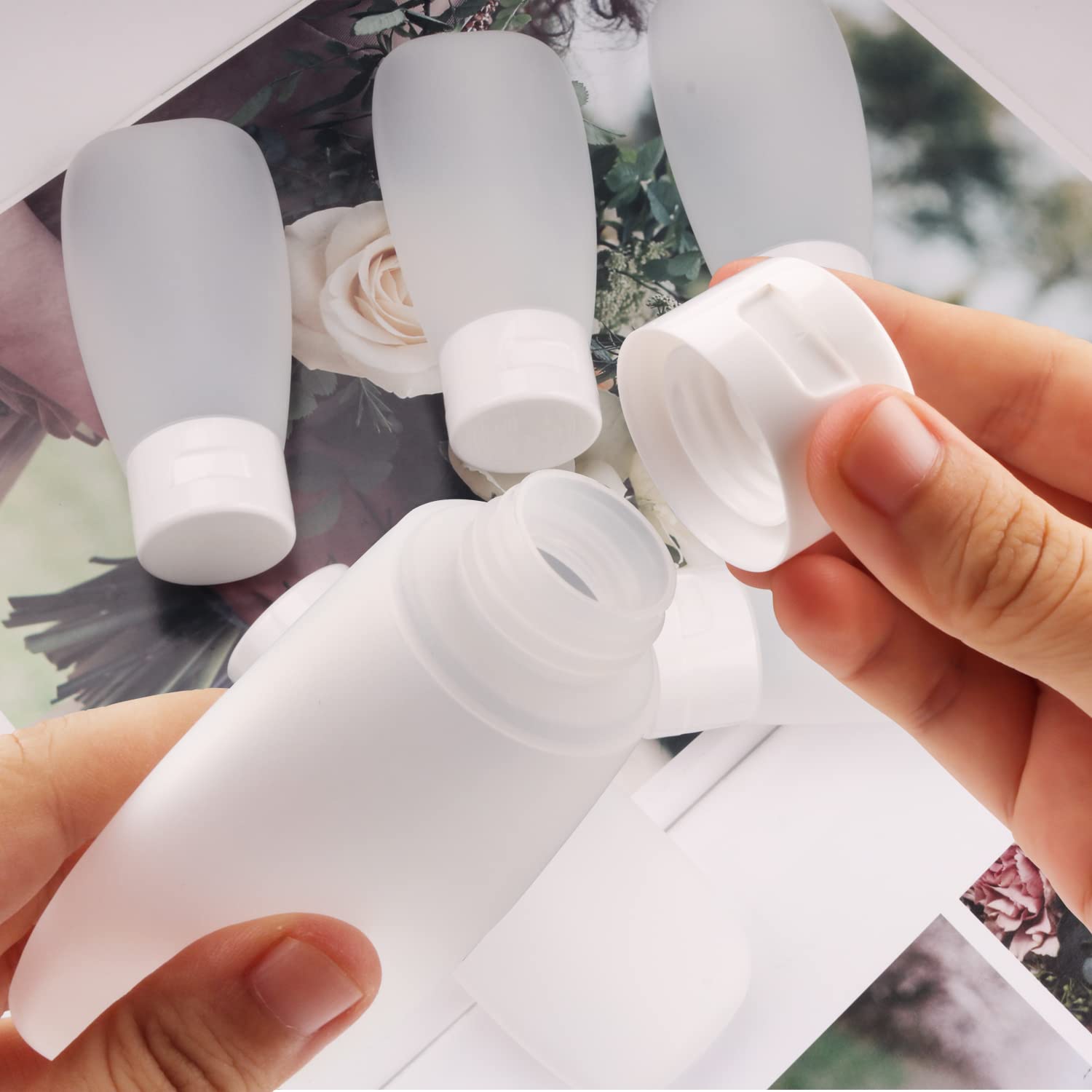 10 Pack 60Ml/2Oz Plastic Squeeze Tubes Travel Bottles Refillable Translucent Frosted Soft Cosmetic Container With Flip Cover For