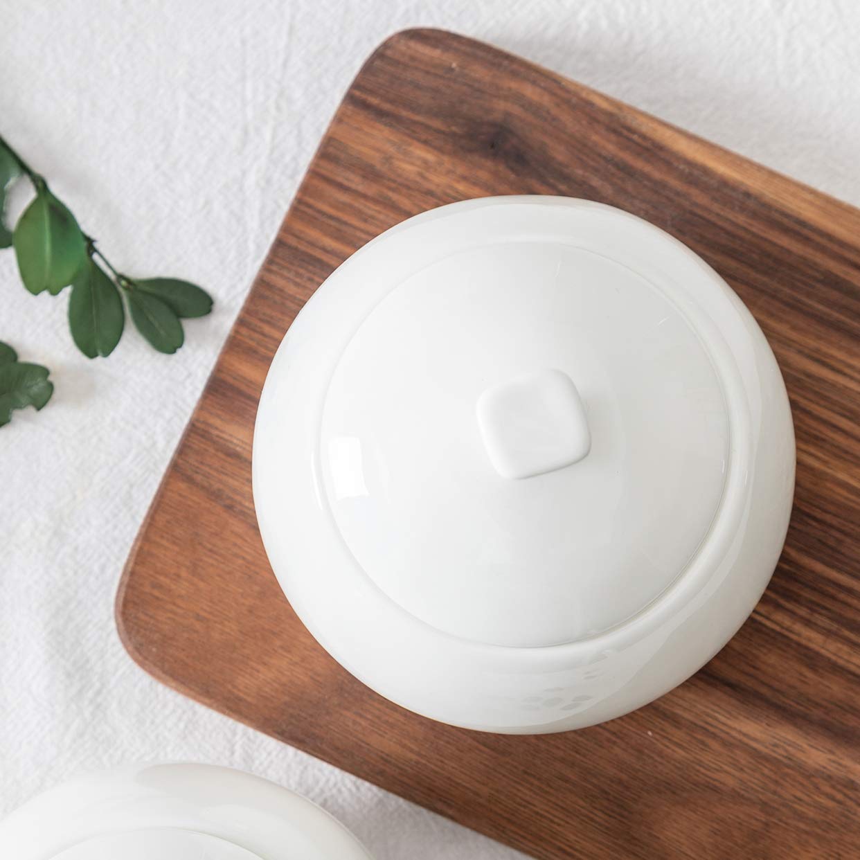 Sizikato Pure White Porcelain Sugar Bowl With Lid, 14 Oz Salt Bowl For Kitchen Or Restaurant