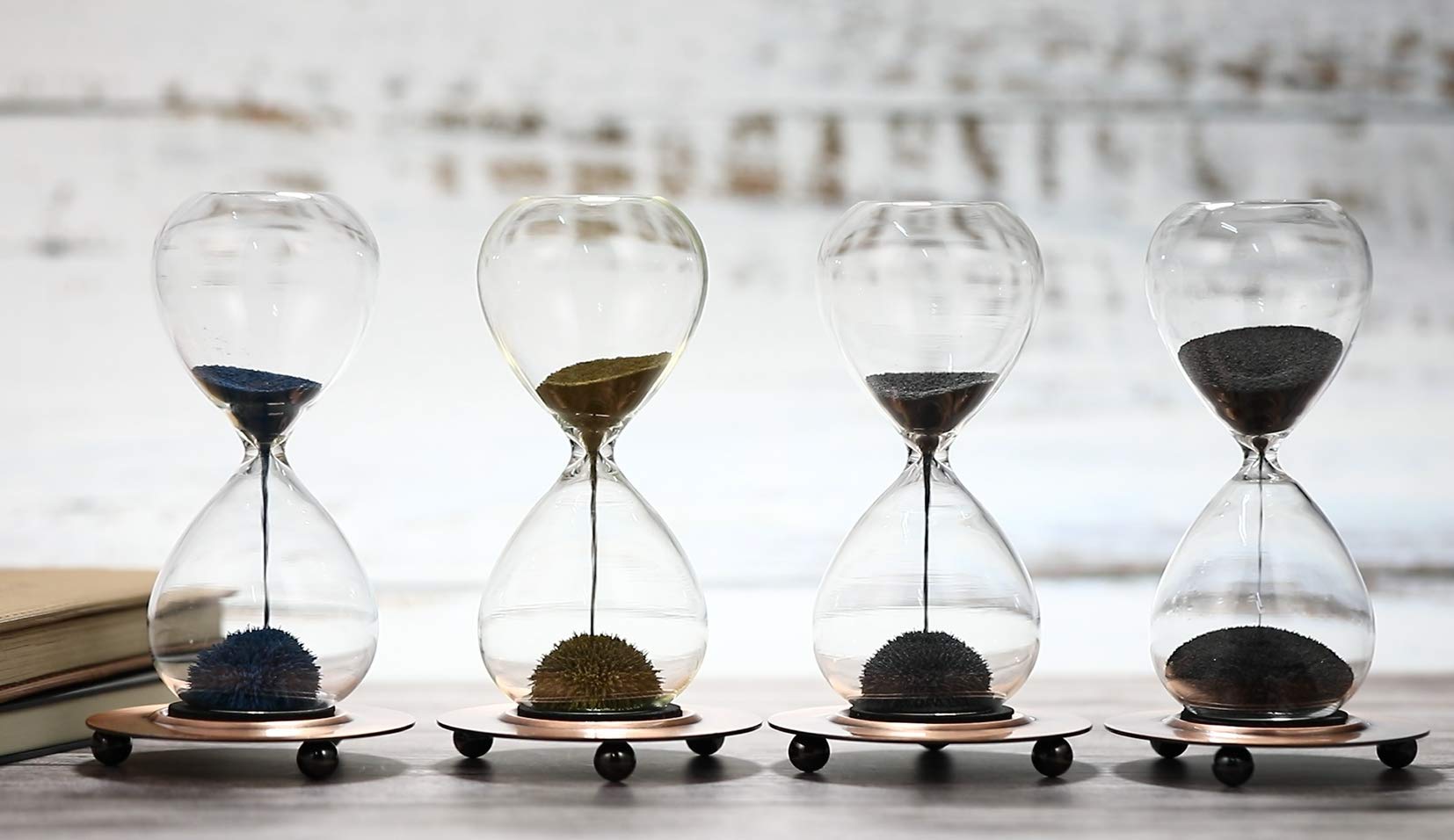 Suliao Magnetic Hourglass 2 Minute Sand Timer: Large Sand Clock Two Minute With Black Magnet Iron Powder & Metal Base, Sand Watc