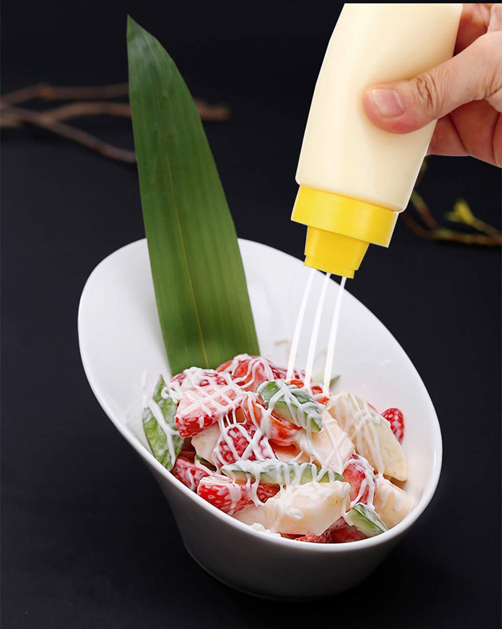 Kakamono 2-Pack Porous Squeeze Bottles,Leak Proof Refillable Condiment Container For Kitchen Use,Salad Dressings,Top Dispensers