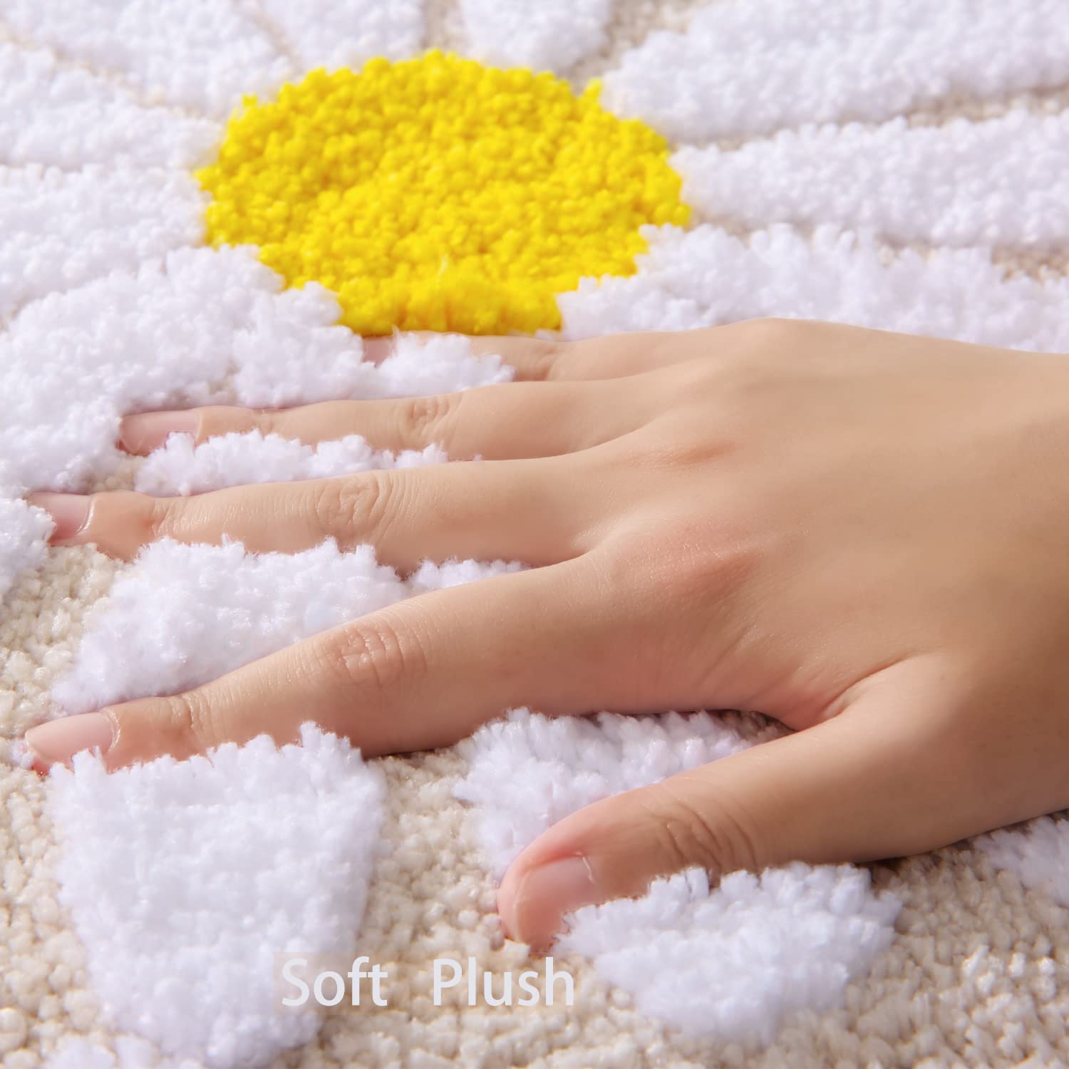 Qjhomo Toilet Rugs U Shaped, Beige Toilet Mat Cute Daisy Contour Bath Rug, Thick Soft Machine Washable Toilet Carpet, Non Slip B