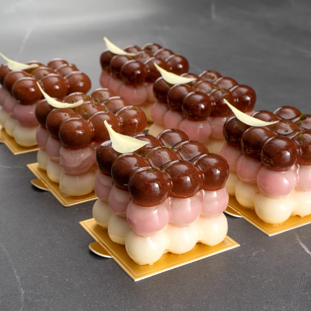 Restaurantware 2.8 Inch Mini Cake Boards 200 Square Single Portion Cake Boards - Built-In Tab For Dessert Displays Gold Paper Sm