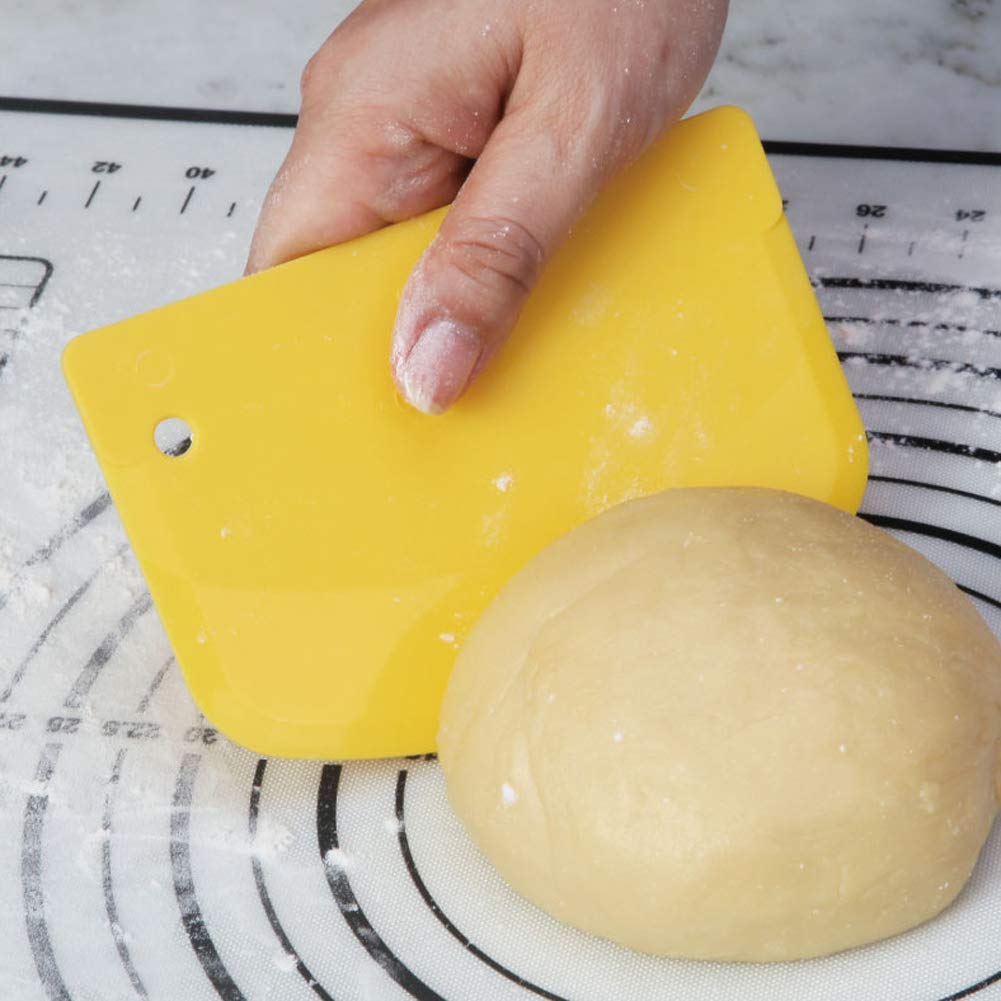 4 Pieces Dough Scraper Bowl Scraper Food-Safe Plastic Dough Cutter Plastic Scraper Practical Bench Scraper Multipurpose Food Scr
