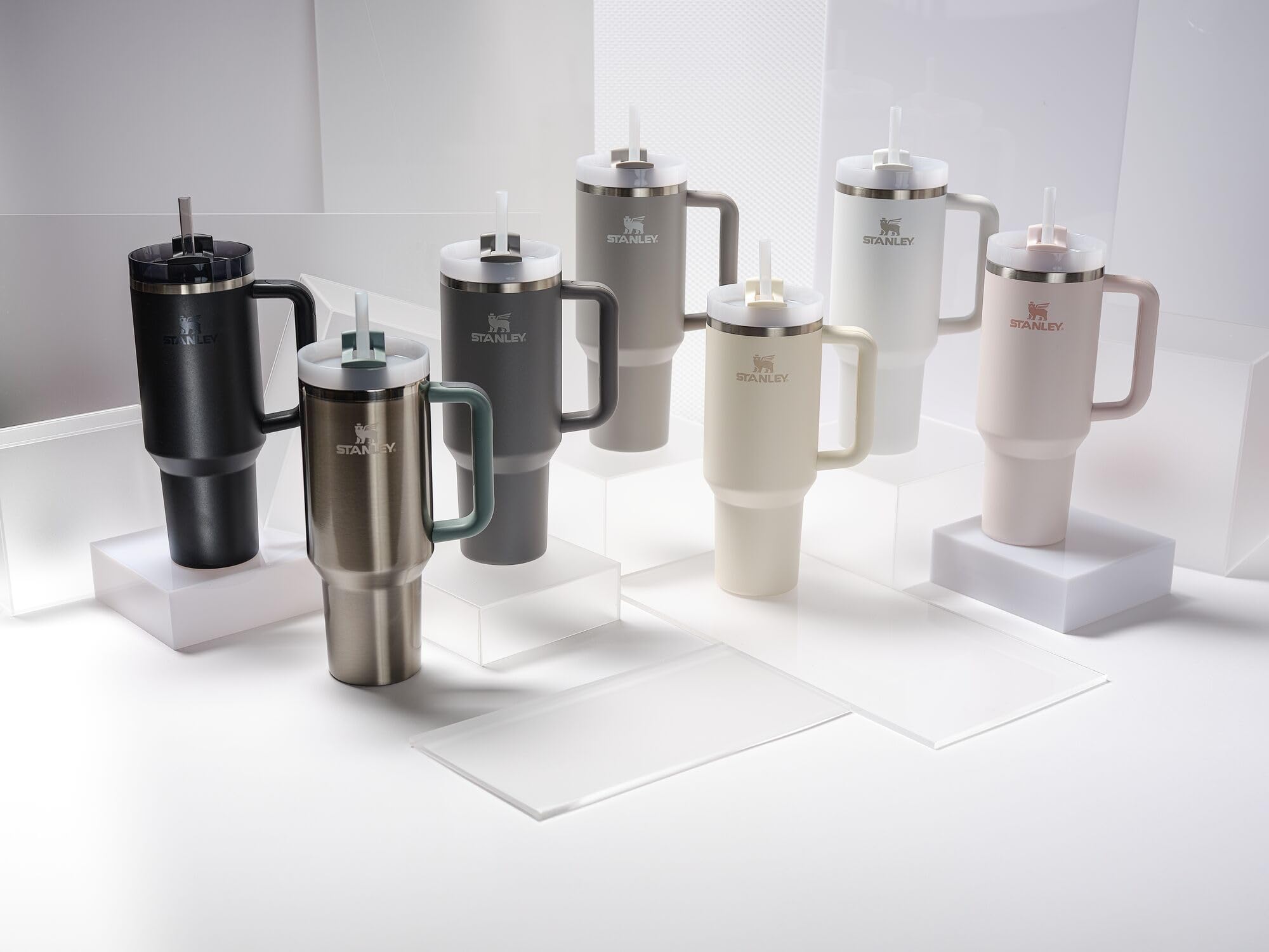 Stanley Quencher H2.0 FlowState Stainless Steel Vacuum Insulated Tumbler with Lid and Straw for Water, Iced Tea or Coffee, Smoot