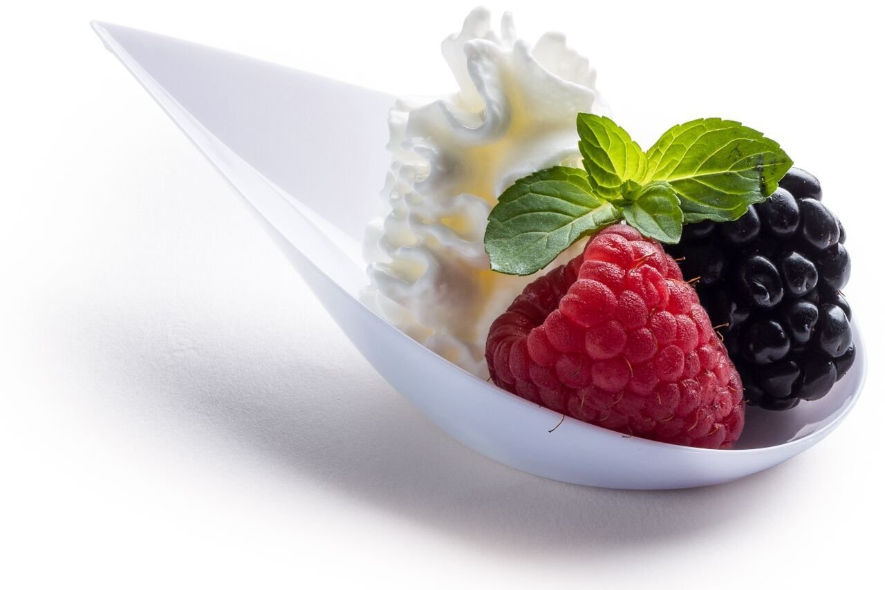 Zappy 100 Tear Drop Mini Appetizer Plates - Mini Dessert Plates White Tasting Spoons Plastic Mini Spoons Dessert Spoon Teardrop