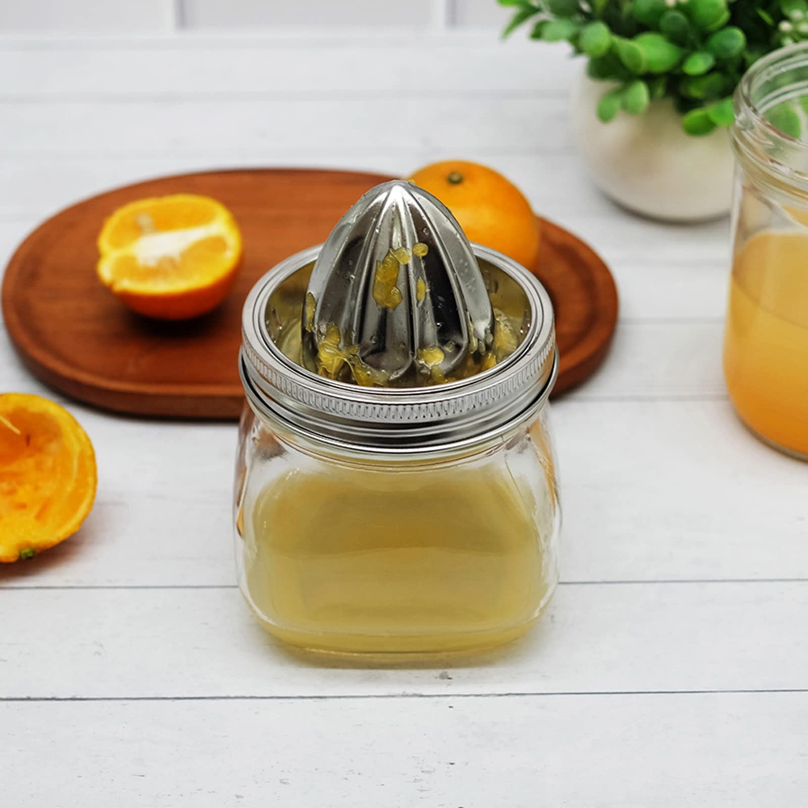 Easy Use Hand Fresh Juicer Lid For 3.38 Inch Wide Mouth Mason Jar.Hand Squeezer Top For Citrus Lemon Orange 304 Stainless Steel.