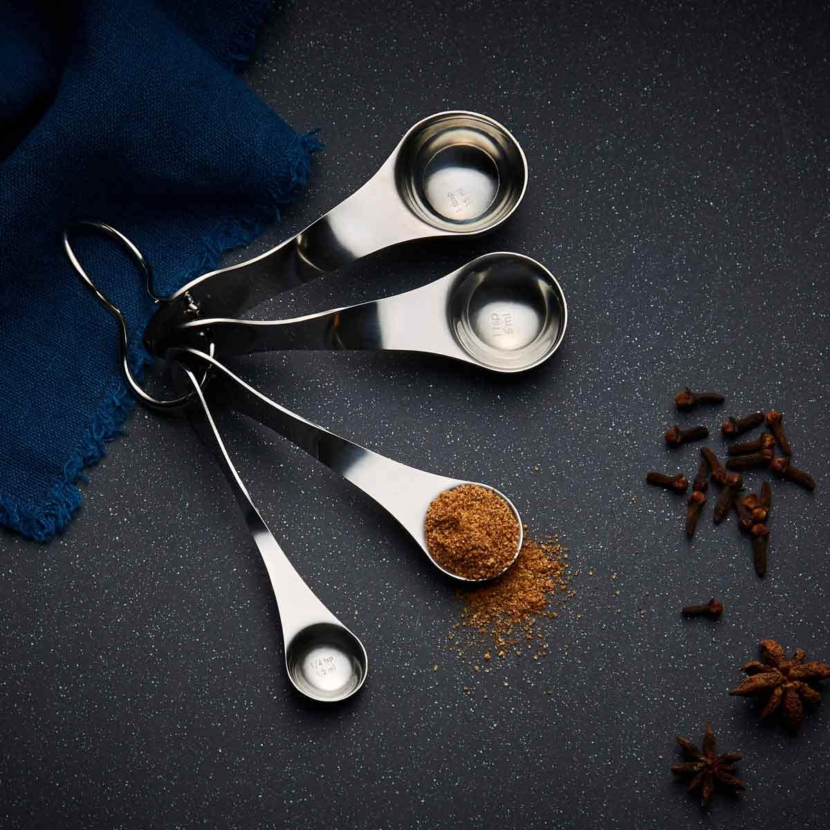 Nambe Twist 4Pc Measuring Spoons Set | Includes 1/4 Tsp, 1/2 Tsp, 1 Tsp, 1 Tbsp | Food Grade Stainless Steel Measuring Cups | Ta