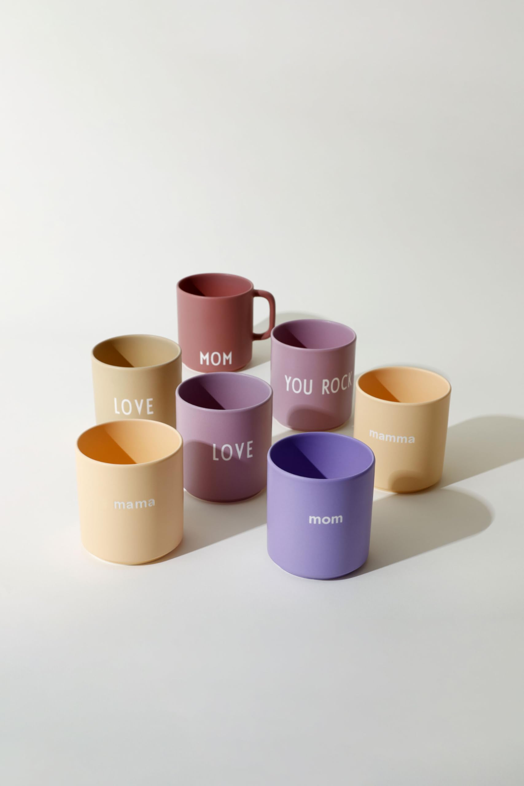 Design Letters MOM Coffee Cup  Mothers Day Gifts from Daughter  Gifts for Mom  Coffee Mug in Porcelain  Tea cup with Engraved Words in Front & Back (MOM  LOVE)  Mug Dishwasher/Microwave Safe
