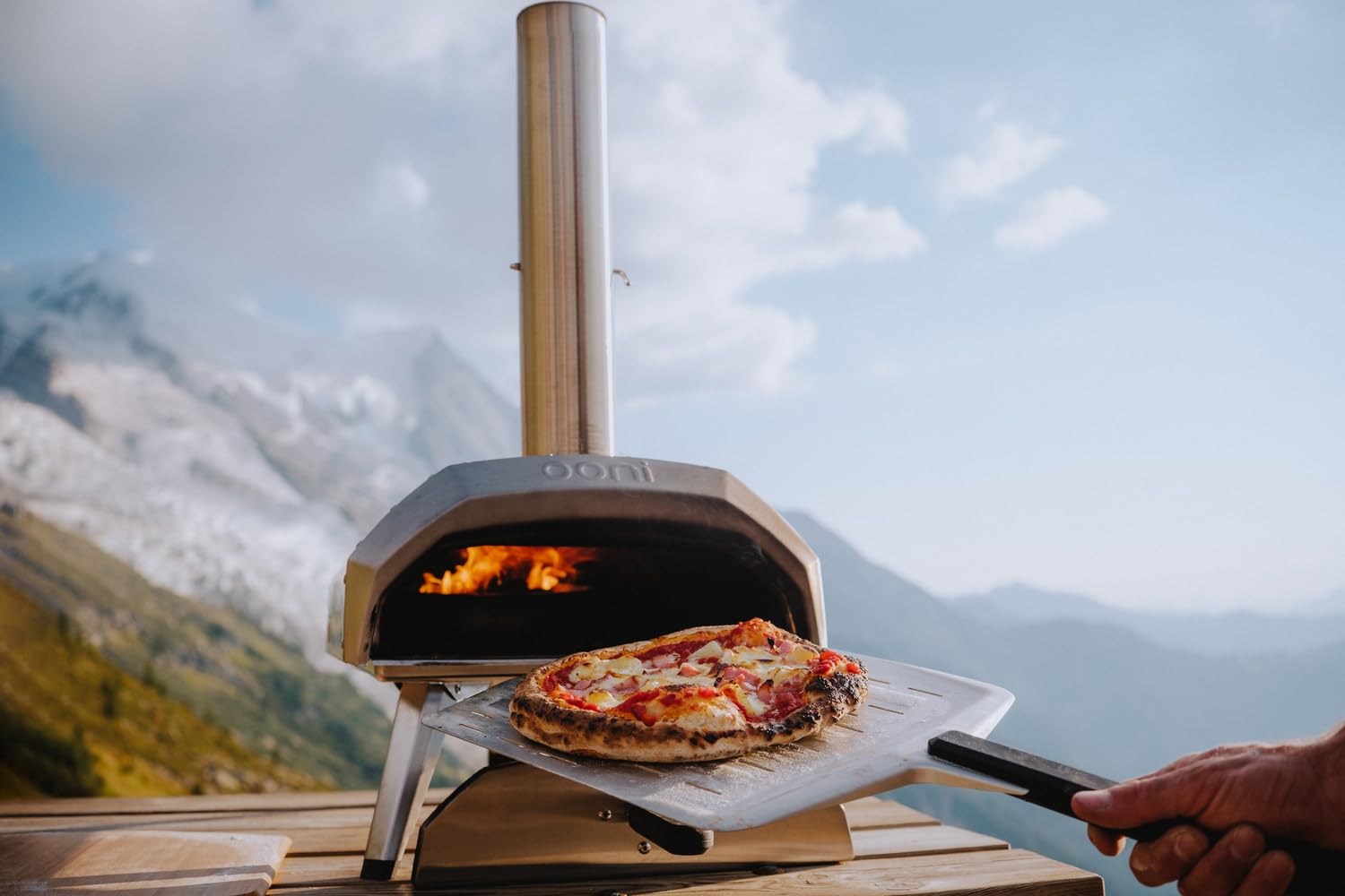 Ooni 12    Perforated Pizza Peel - Long Handle Perforated Aluminium Pizza Paddle - Lightweight Pizza Turning Peel - Ooni Outdoor