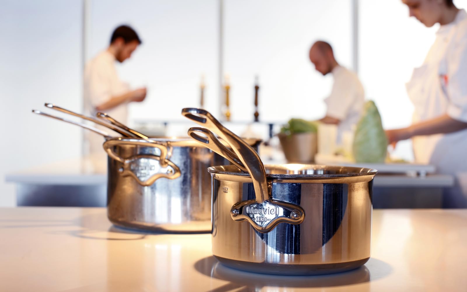 Mauviel M'Heritage 150 S 1.5Mm Polished Copper & Stainless Steel Oval Stewpan With Lid, And Brass Handles, 5.6-Qt, Made In Franc