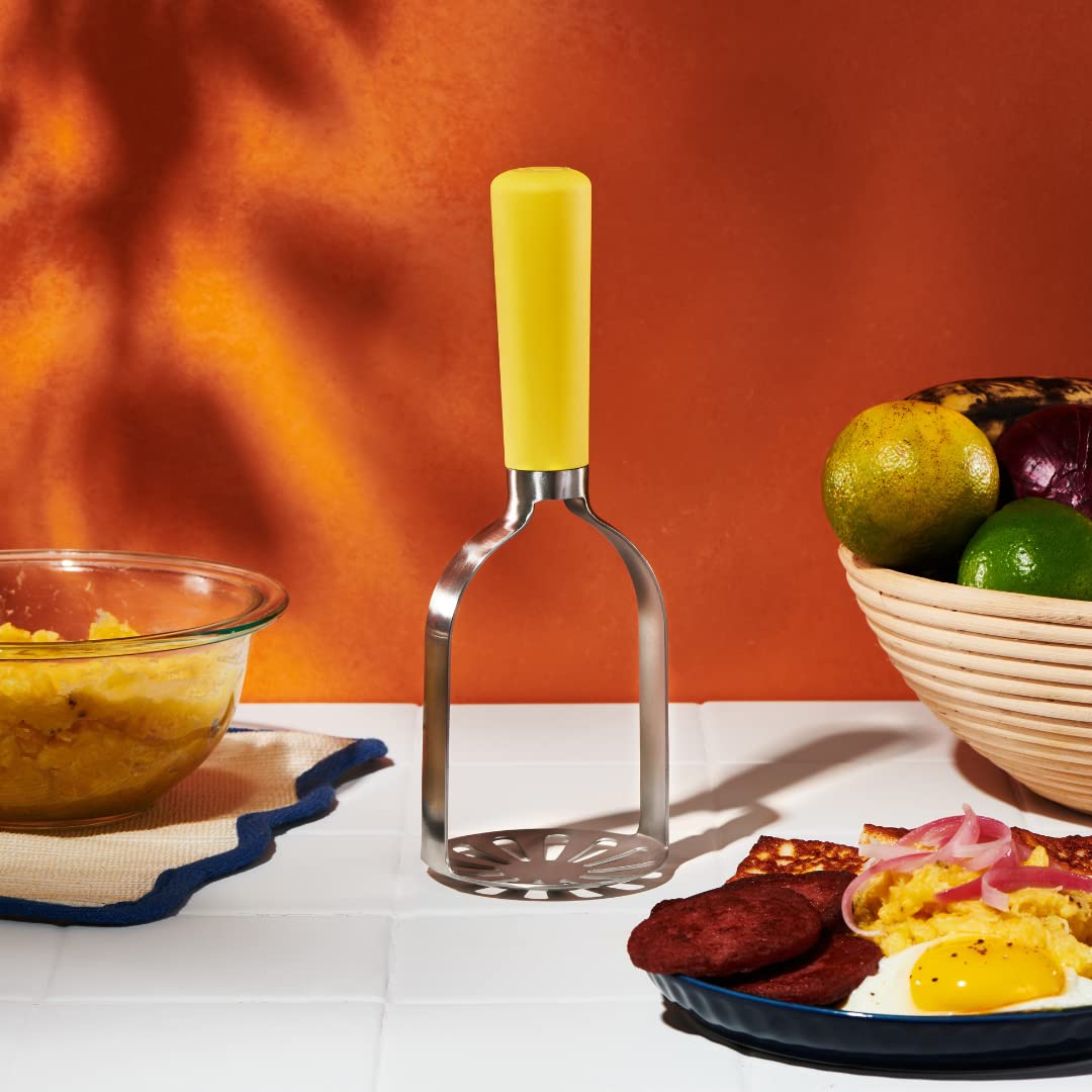 Loisa | Stainless Steel Masher | Kitchen Utensil For Potatoes, Plantains, Beans | Latin Kitchenware | Yellow Masher