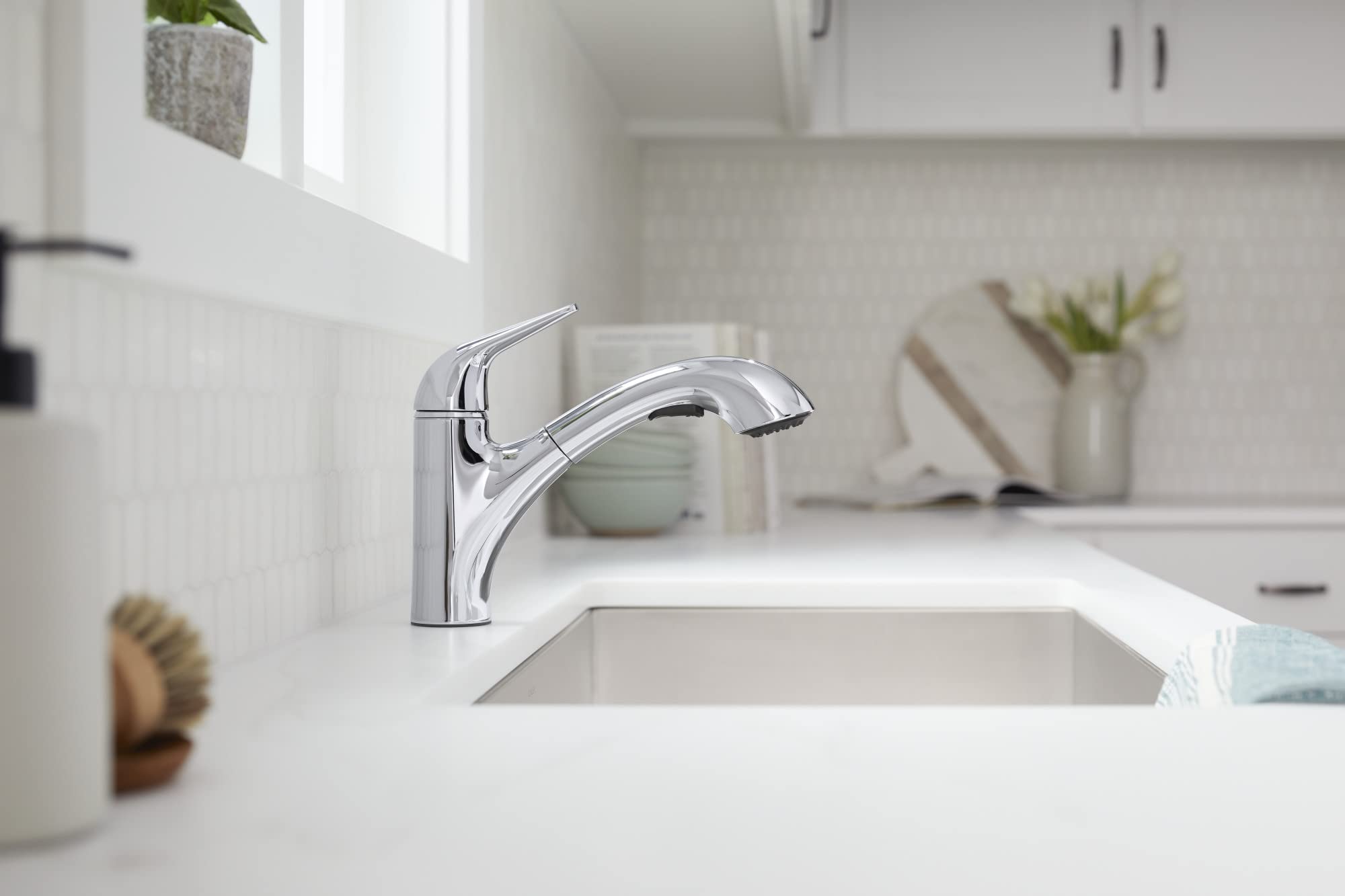 Jolt Pull Out Kitchen Faucet