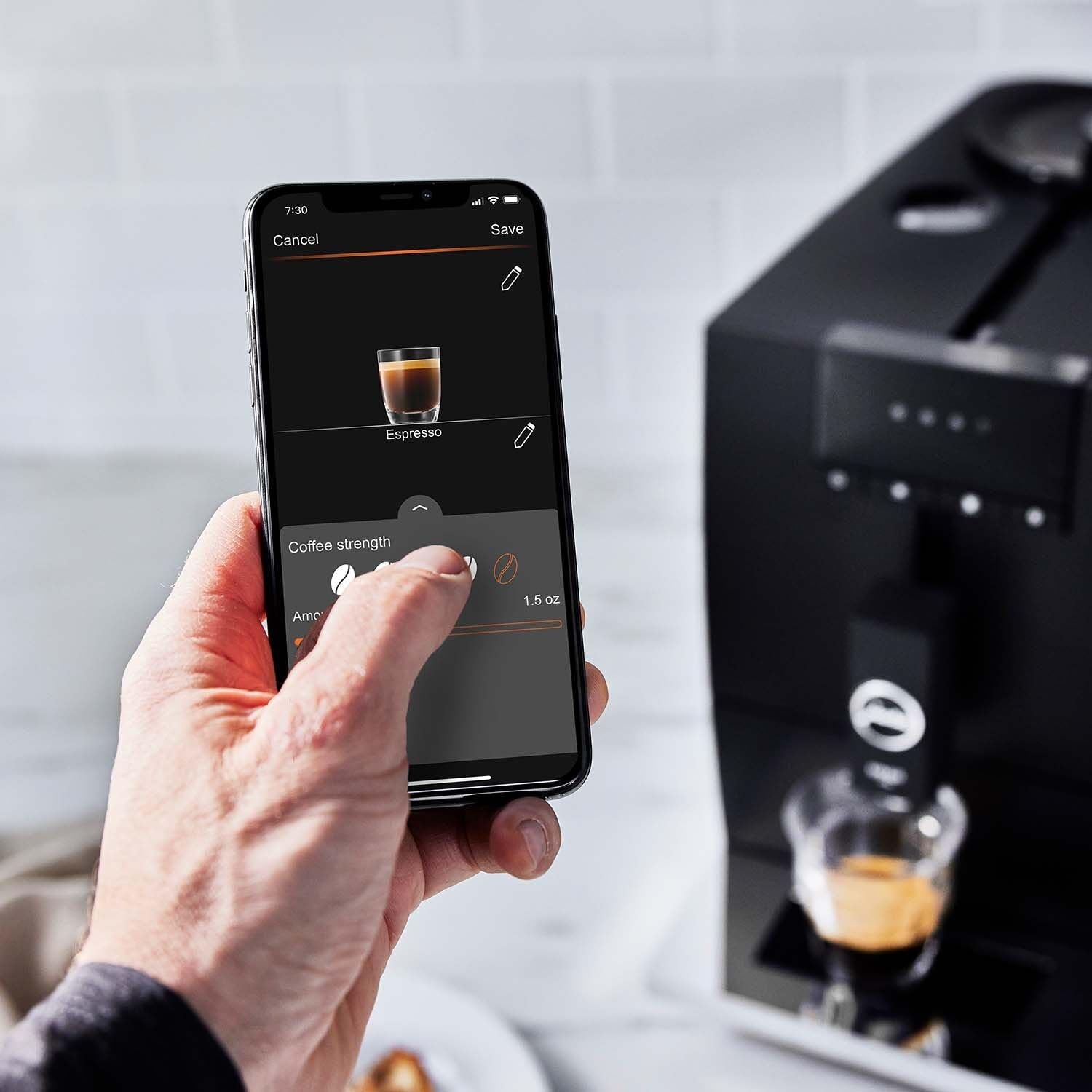 Jura Ena 4 Coffee Machine (Metropolitan Black)