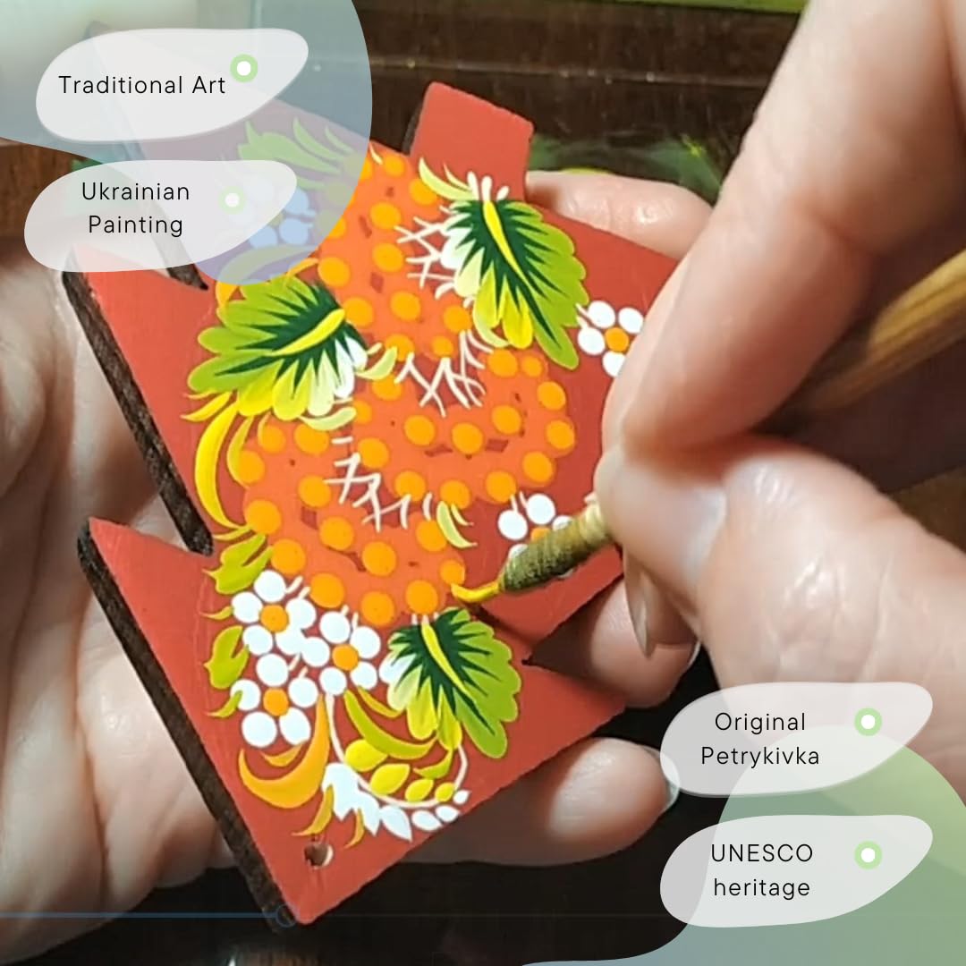 Christmas Tree Ornament Cardinal Bird Wooden Flat Hanging Cardinal Unique Decoration 3.7 x 3.5 x 0.2 inch, Floral Hand-painted i