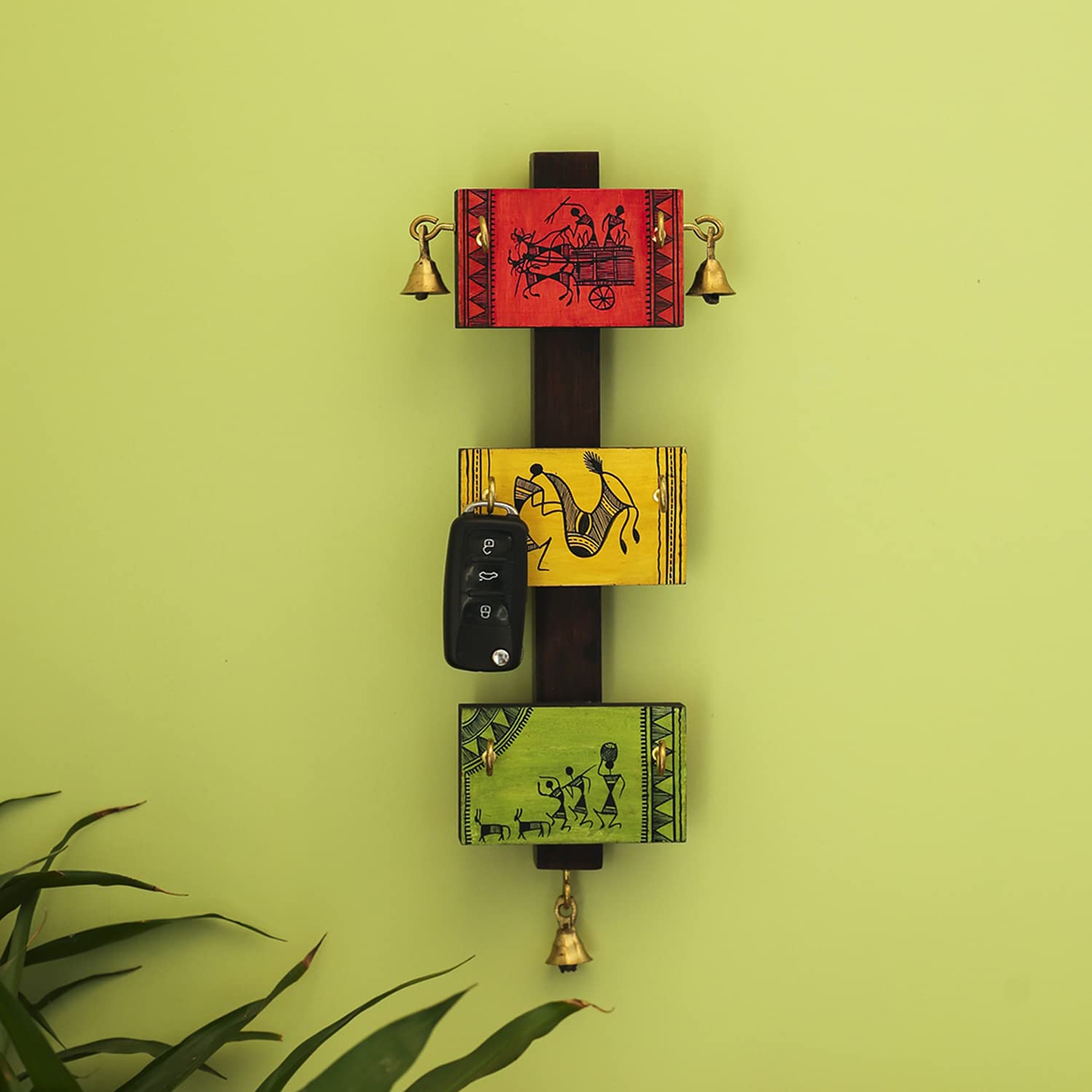 Exclusivelane Panels Of Paintings Warli Handpainted Home Decorative Teak & Pine Wood Keychain Holder Stand (Multicolor, El012