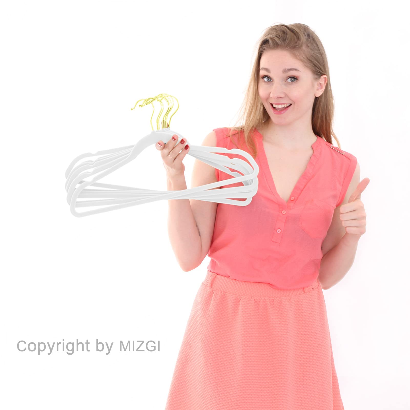 Mizgi Premium Velvet Hangers Pack 30 Pcs Heavyduty - Non Slip Slimline - Velvet Suit Hangers White - Gold Hooks,Space Saving Clo