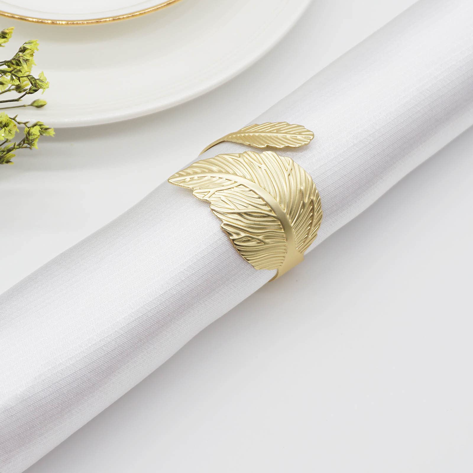 Gold Leaf Napkin Rings Set Of 6, Leaves Napkin Rings For Table Setting, Metal Leaf Napkin Holder Rings For Holiday Party,Wedding