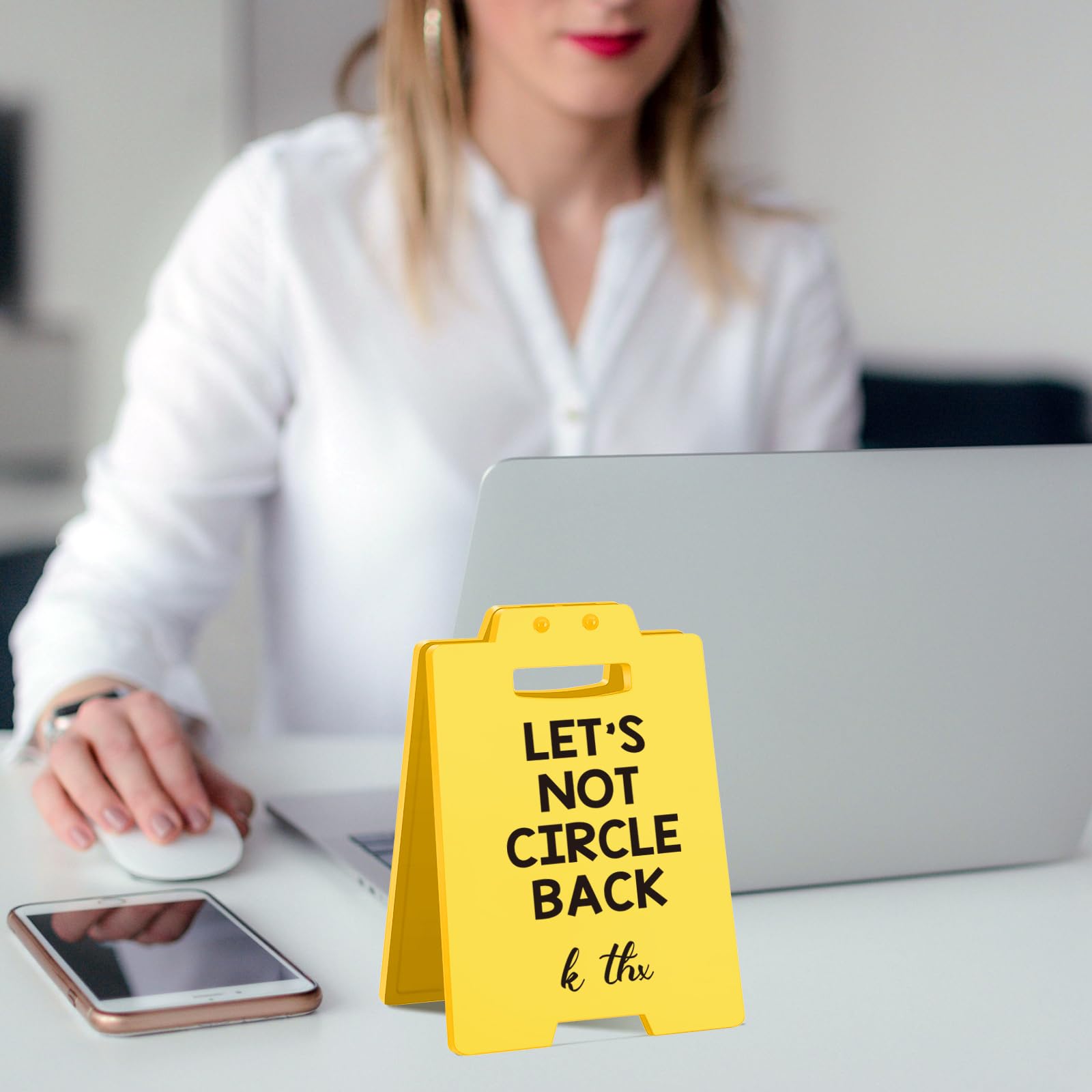 Funny Office Desk Sign - Lets Not Circle Back - k thx    - Sarcastic Work Decor for Coworkers, Bosses, Employees - Gag Gift for