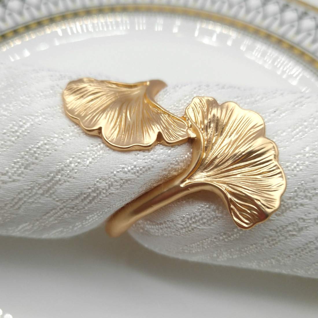 Joyindecor Ginkgo Leaf Napkin Rings - Set Of 6 Natural Metal Napkin Holders For Wedding Party And Daily Use, A Beautiful Complem