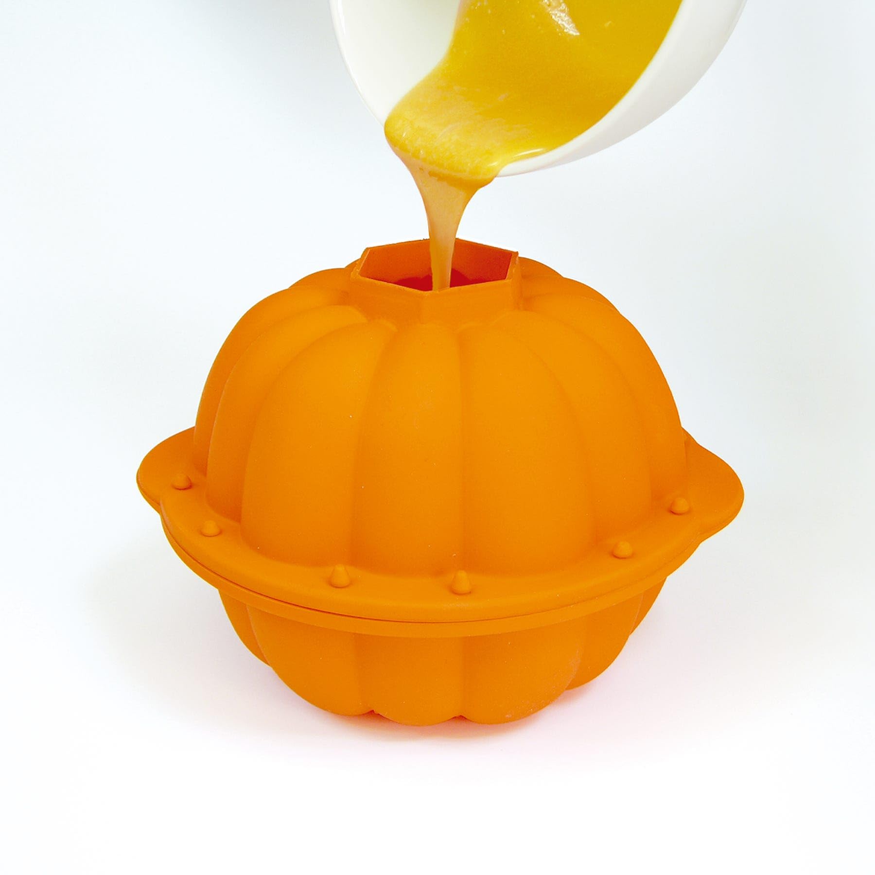 Lekue Pumpkin 3D Mold, Orange