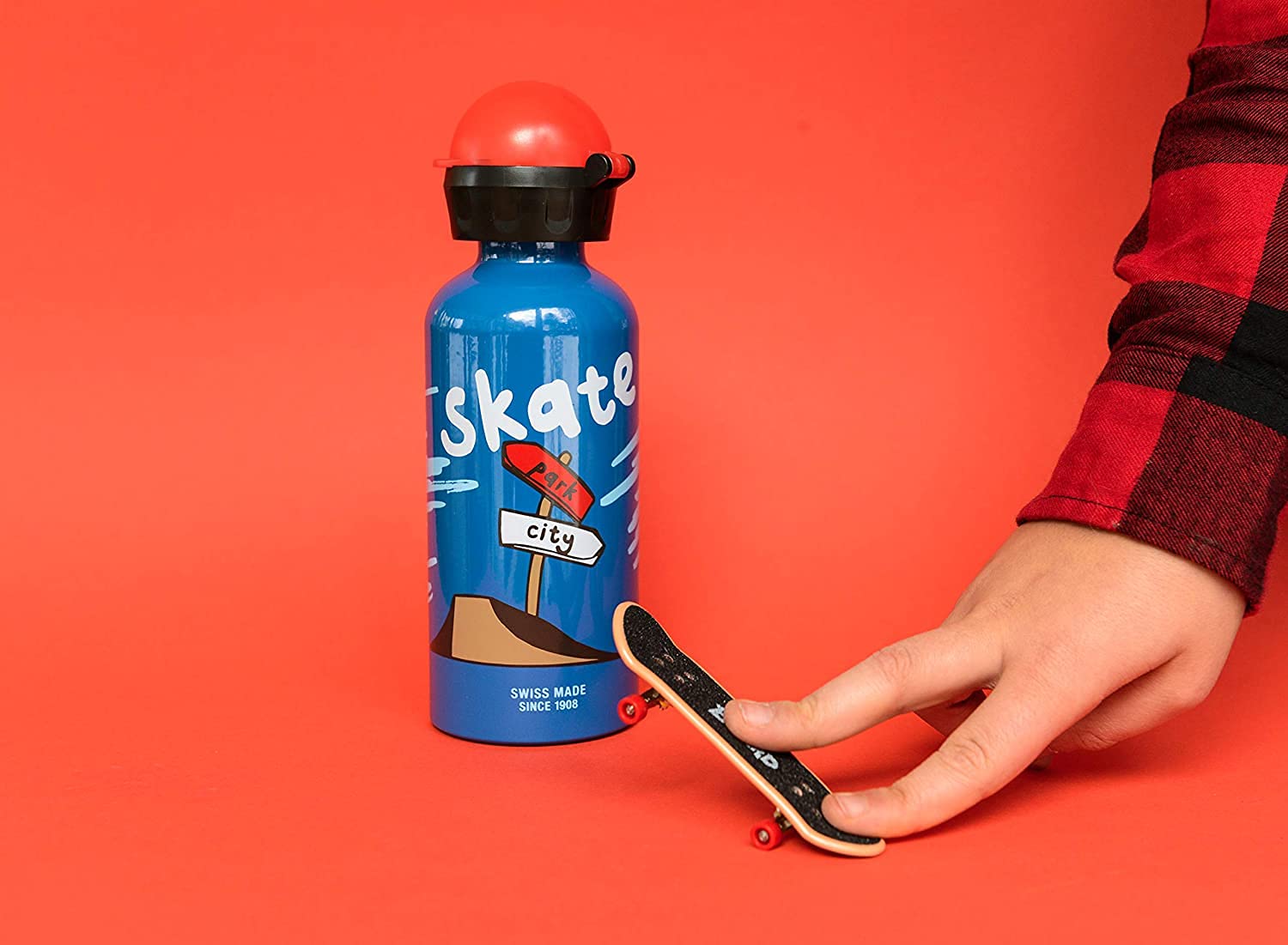 SIGG - Kids Water Bottle - Skate - Leakproof - Lightweight - BPA Free - Aluminum - 13 Oz