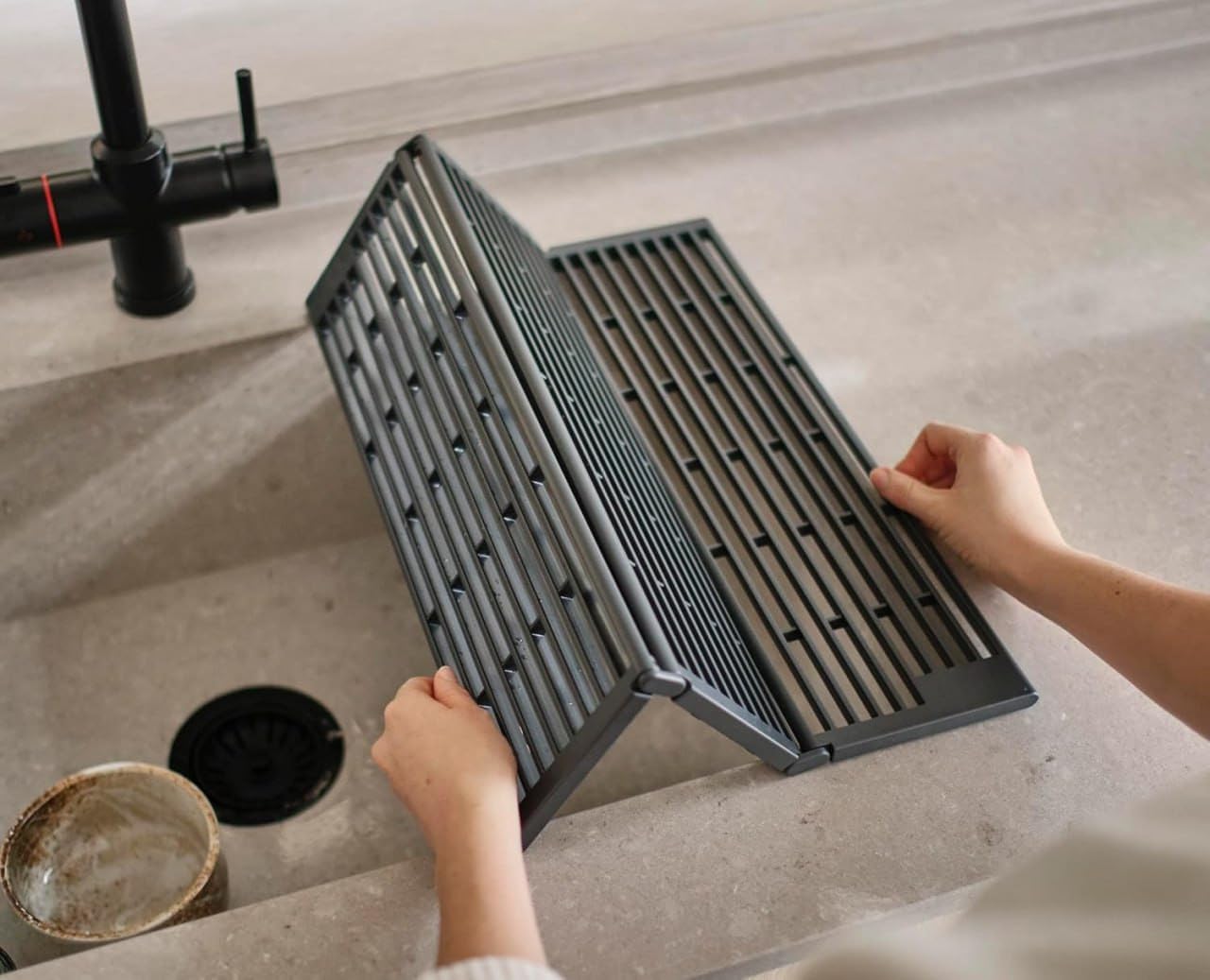 Gion Platform Folding OverSink Drainer, Space Saving Strainer Dish Drainer, Expandable Sink Drying Rack, Space Saving Kitchen D