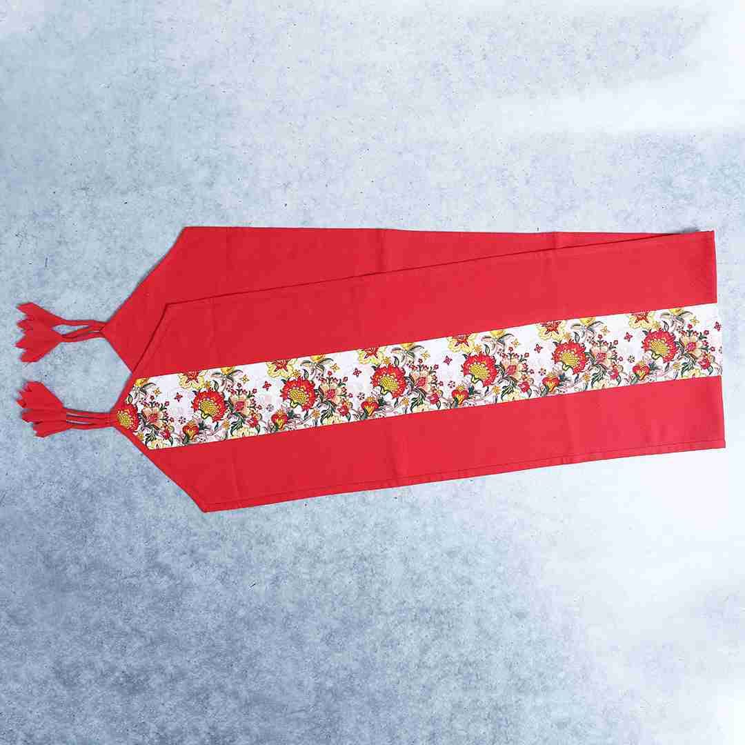Wonderchef Como Table Runner with Floral Print Red