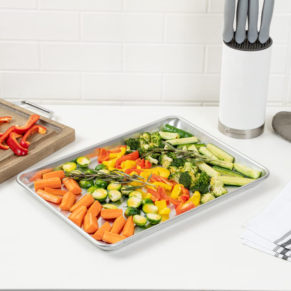 Restaurantware Met Lux 18 X 13 Inch Industrial Baking Pan 1 Heavy-Duty Bakery Sheet Pan - Rimmed Edges Endures Up To 392F Alumin