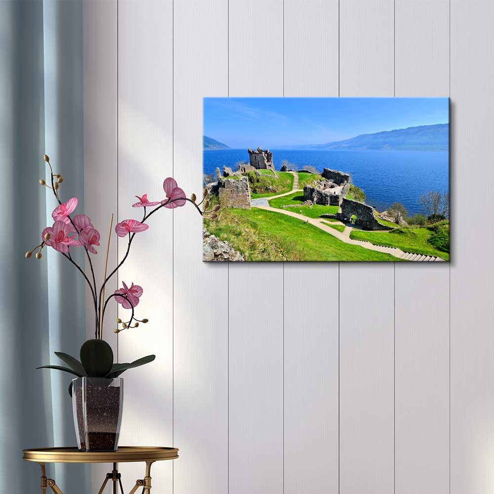 Beautiful Scenery Landscape Of Ruins Of Urquhart Castle Along Loch Ness Scotland - Canvas Art Wall Art - 16'' X 24''