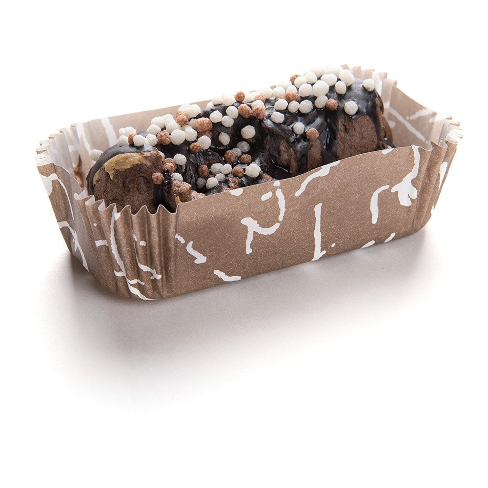 Restaurantware Panificio 4.5 Ounce Baking Cups 200 Ridged Cupcake Liners - Oven-Ready Freezable Brown And White Paper Muffin Cas