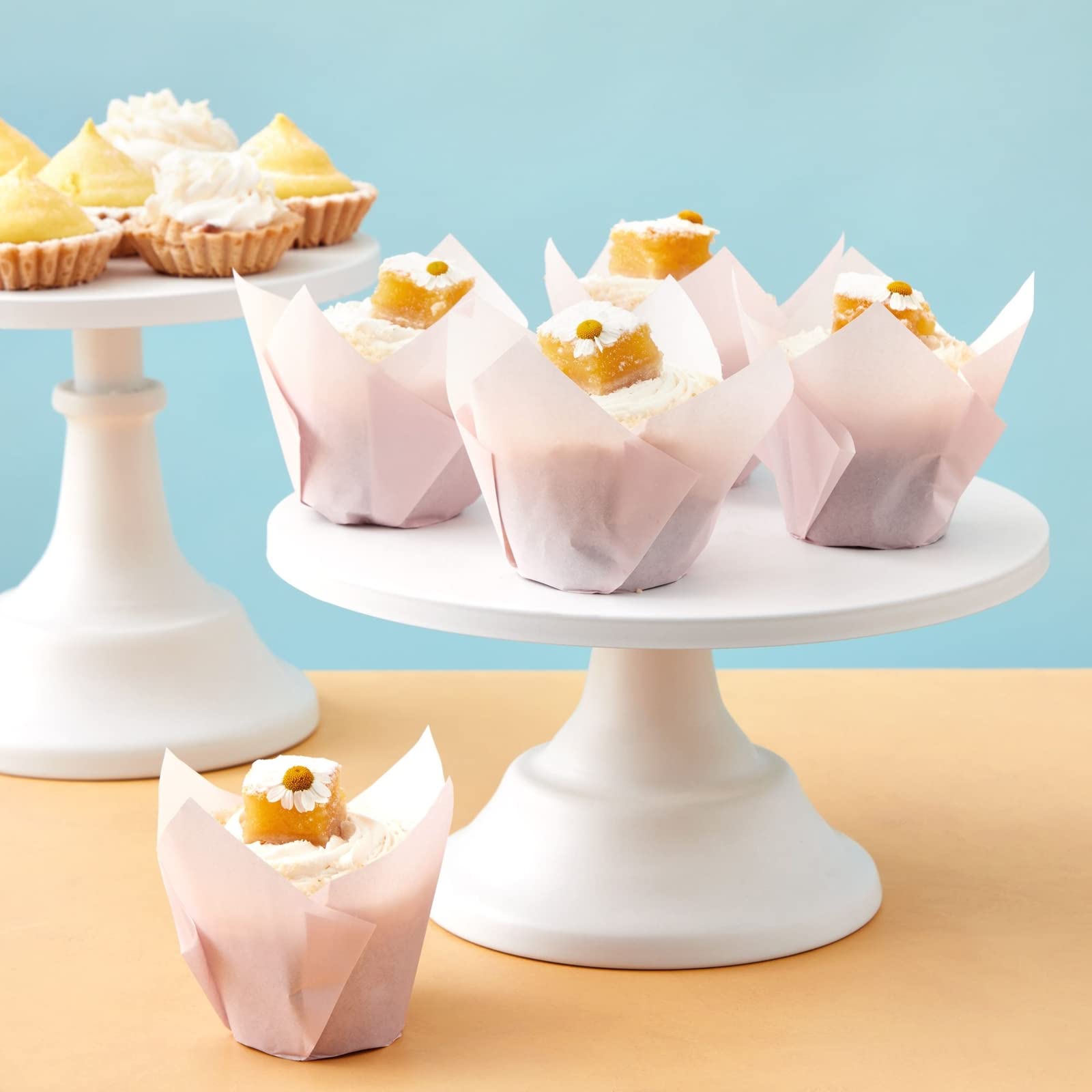 Juvale 100 Pack Tulip Pink Cupcake Liners, Medium Baking Cups, And Muffin Wrappers, Perfect For Birthday Parties, Weddings, Baby