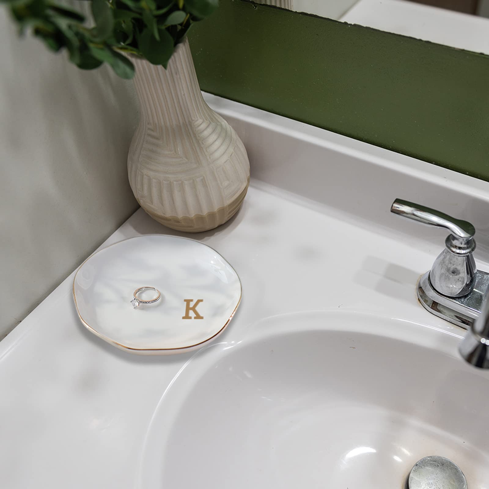 VINCOMIC Initials Ring Dish Jewery Tray with personalized K-Monogrammed Gifts Wedding Engagement for Women Friends sister,Cerami