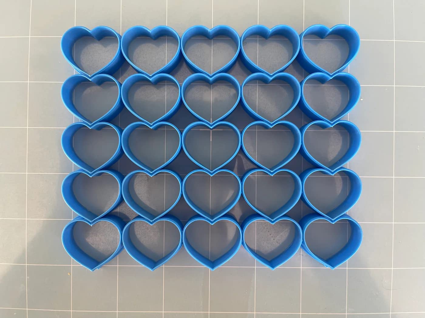 25X1    Size Heart Shape Multi Cutter