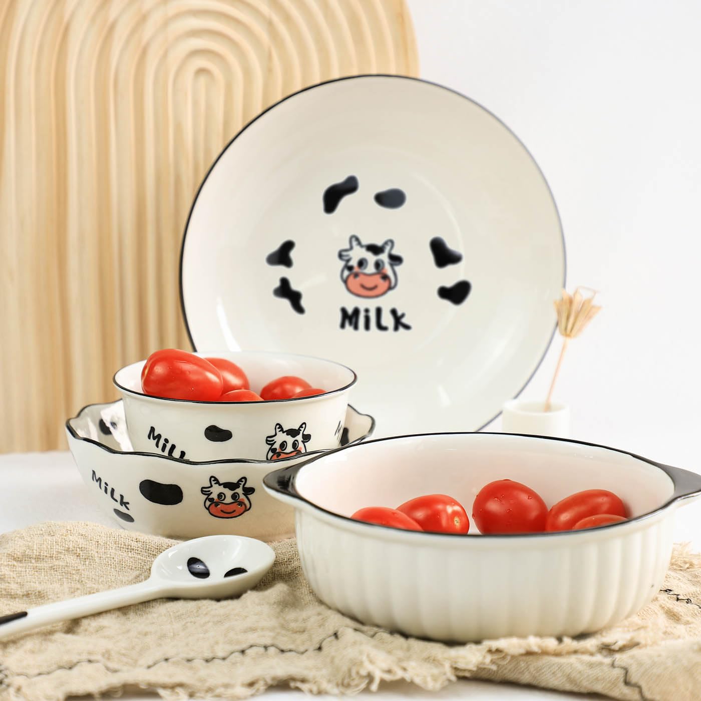 Bicuzat Cute Cartoon Milk Cow Dinnerware Sets, Ceramic Cow Dinner Plate Bowl Spoon Set For One, Set Of 5