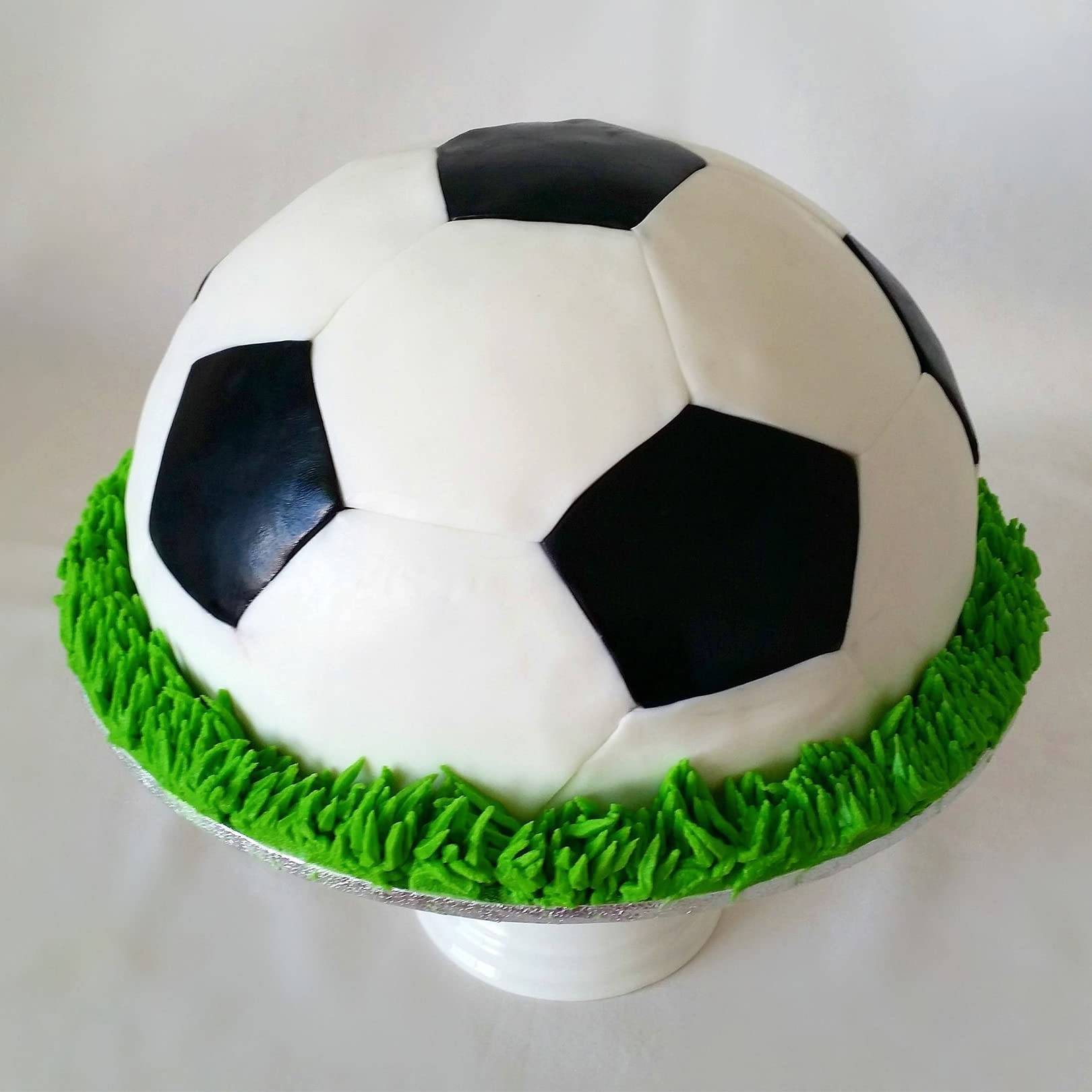 4Pcs Soccer Cookie Cutter Set Hexagon Cookie Cutter Plastic Soccer Cookie Cutters Shapes Football Biscuit Cutters For Baking Mou