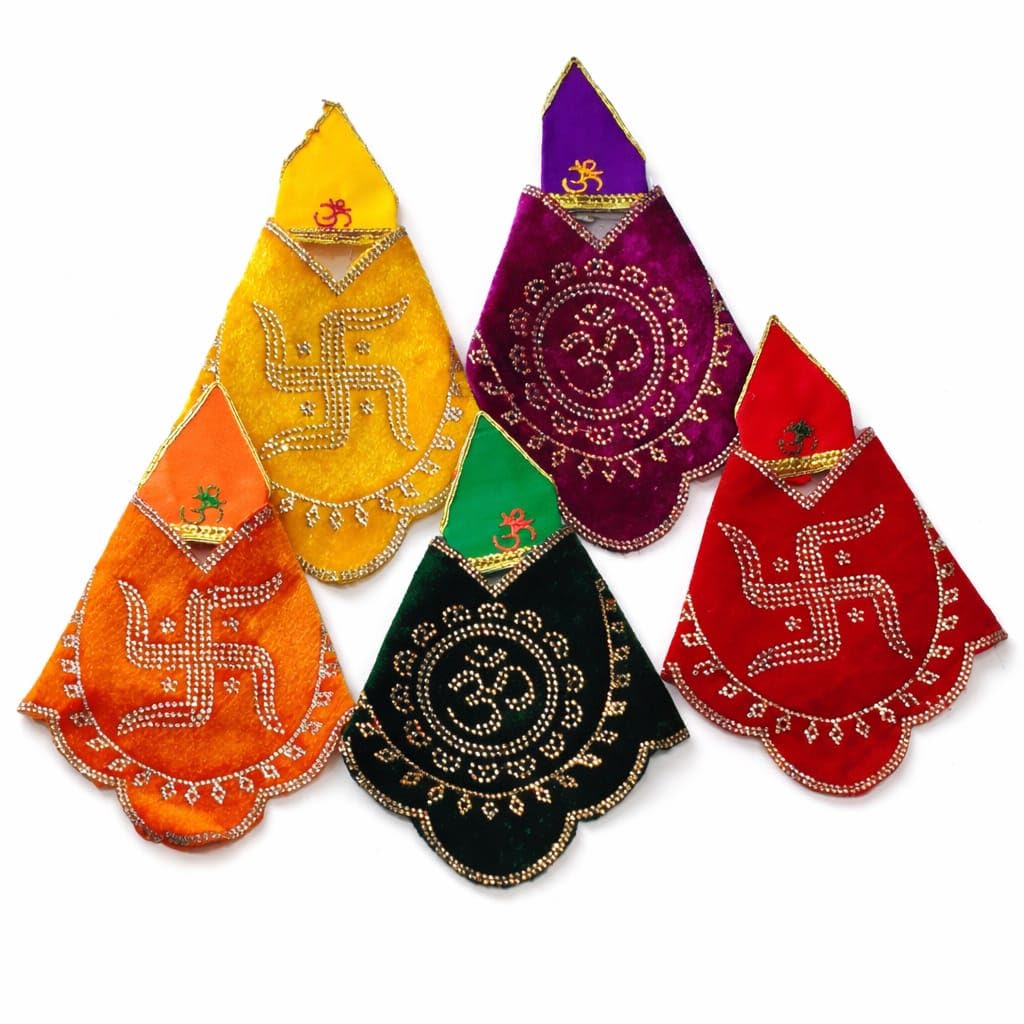 Sai Amrut S A Gifts Beautifully Handcrafted Sai Baba Dress (15 Inch)