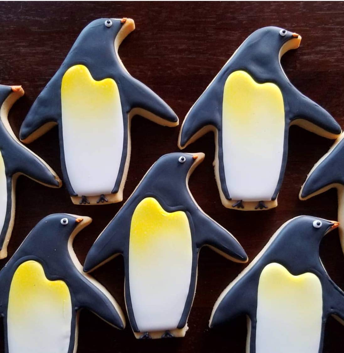 Penguin Cookie Cutter 5''