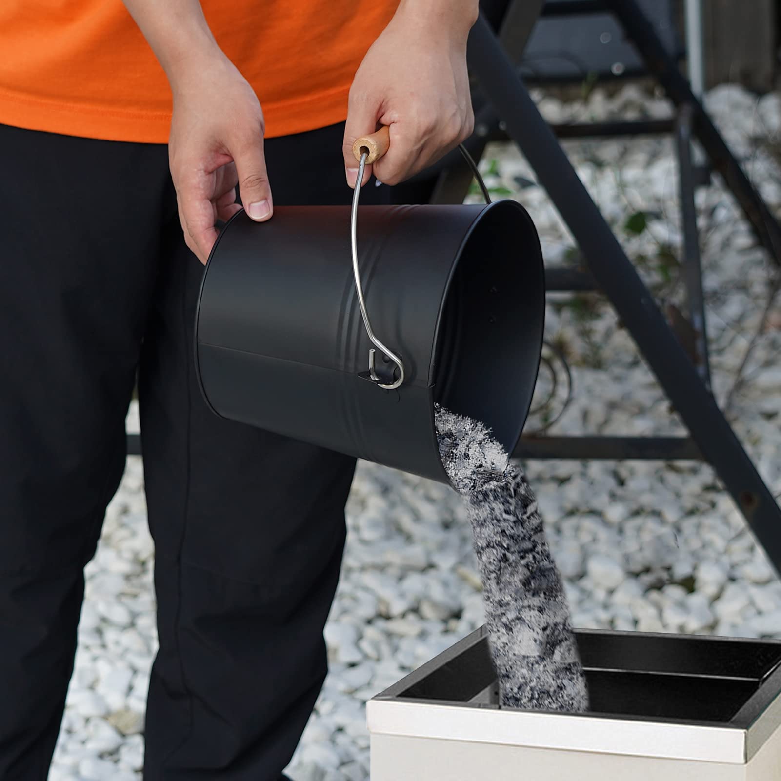 1.5-Gallon Metal Ash Bucket With Lid, Shovel, Broom - For Fireplaces, Wood Stoves