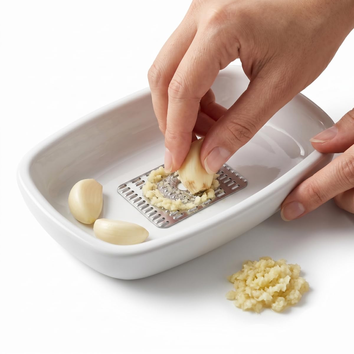 Hasthip Grater Plate  Ginger Grater With BuiltIn Collection Tray Plate Grater For Grinding Wasabi Ginger Garlic Cheese Carrot 