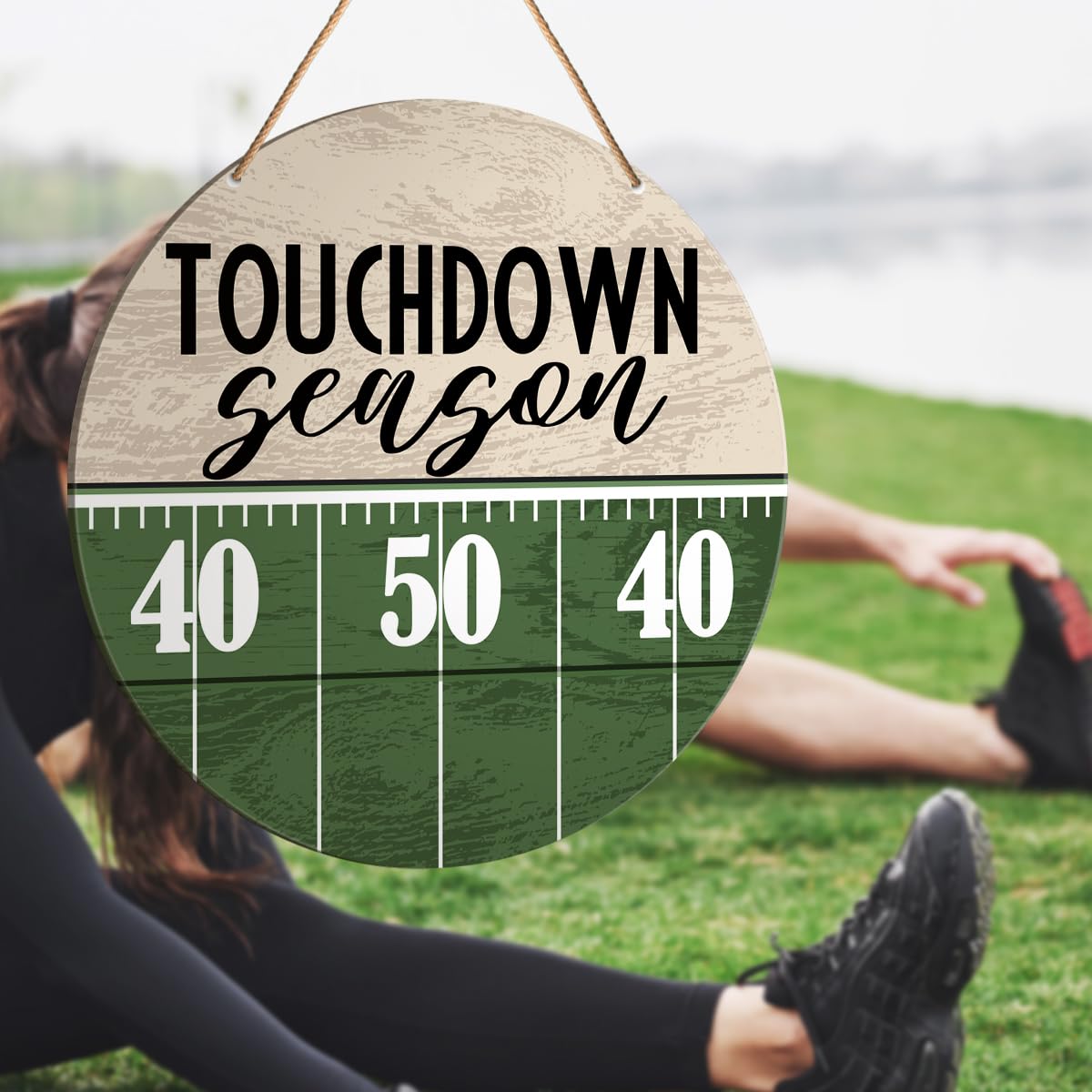 Muktoujaumai Football Sign, Rustic Wooden Wall Decor, 10.2 Round, Green, Hanging, Football Theme, Perfect for Home, Office, Clas