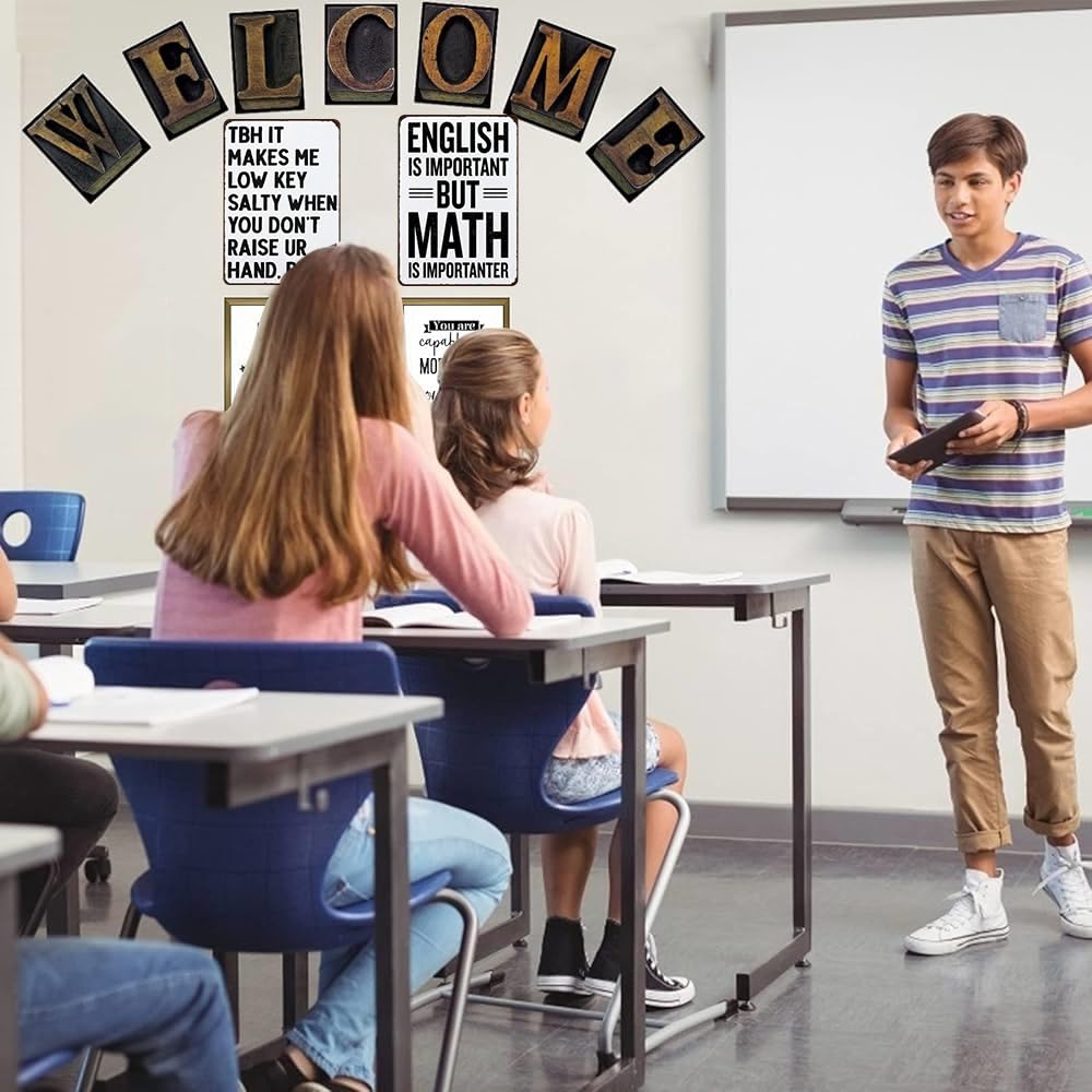 Smilelife Students Teachers Gift English is Important But Math is Importanter Funny Math Class Tin Sign for Home Classroom Study