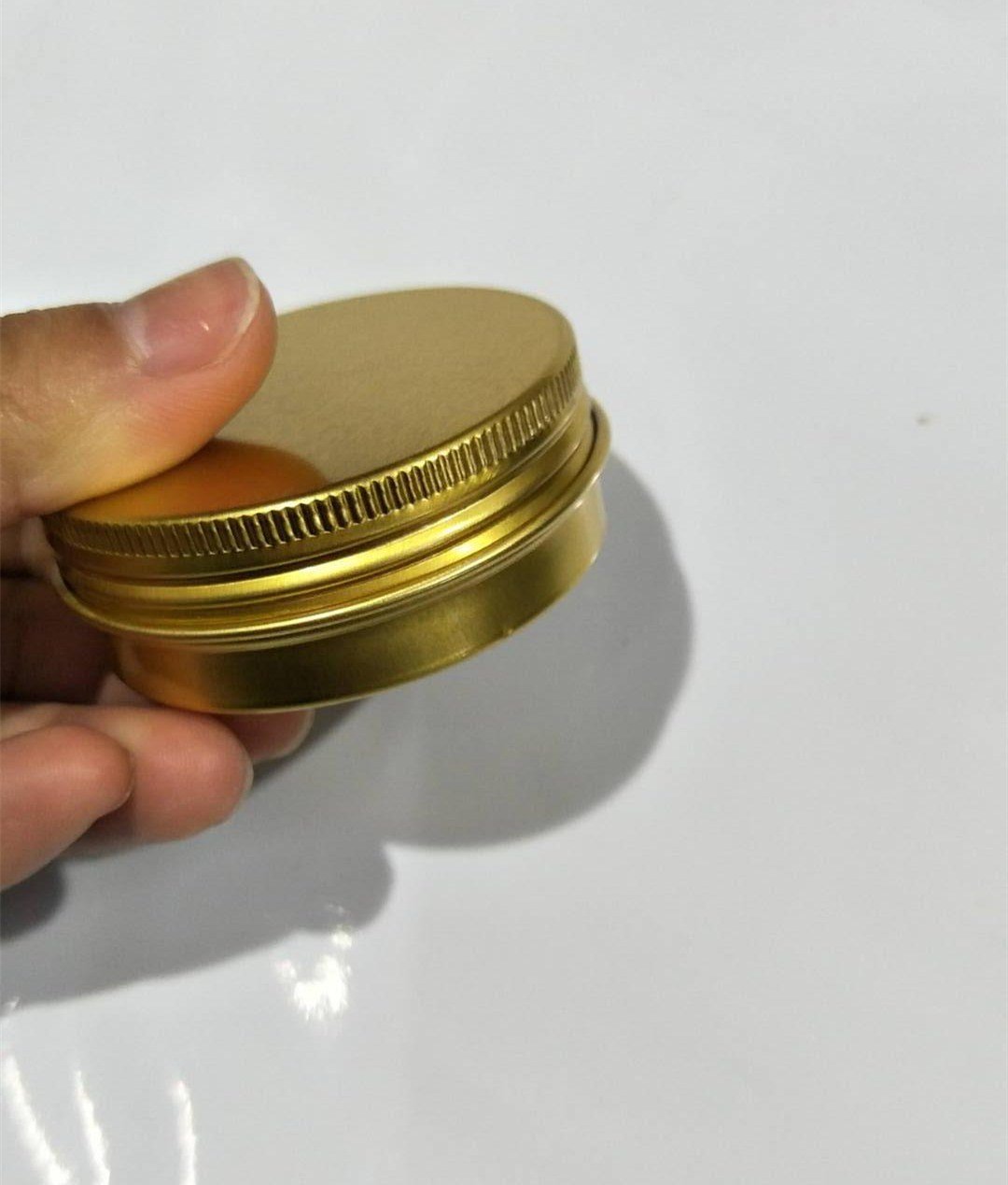 2 Oz.Tins Gold Aluminum Metal Tin Round Screw Top Lid Containers Metal Storage Tin Jars Aluminum Tin Cans Travel Storage Tins Fo