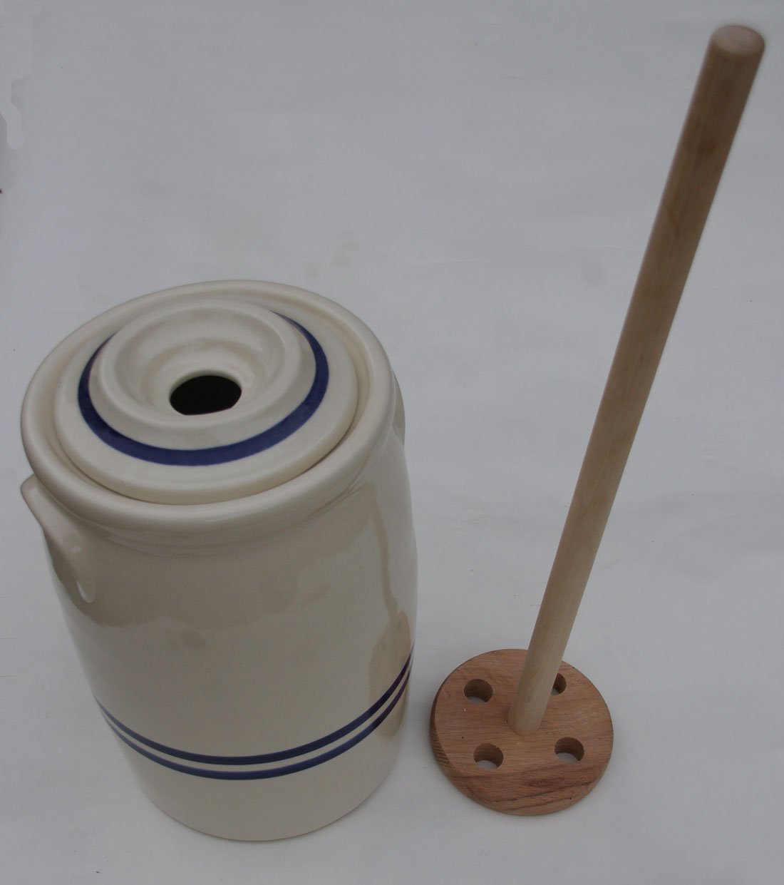 Butter Churn (Wooden Dasher Oak Round)