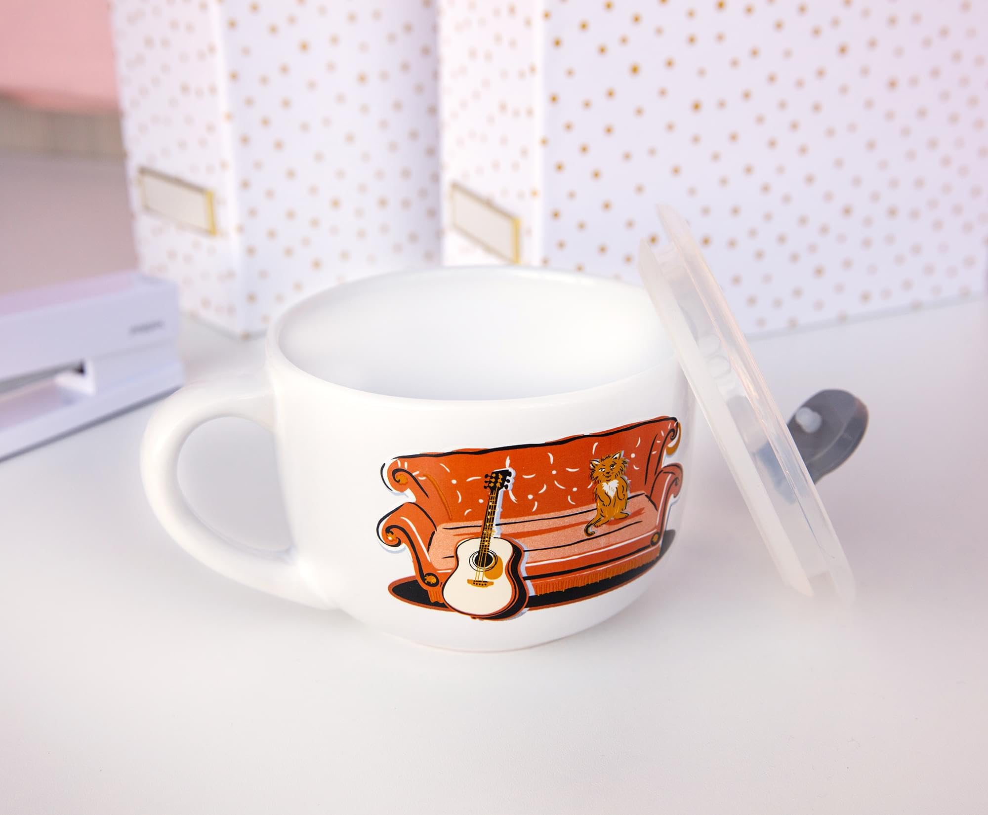Silver Buffalo Friends Central Perk Vented Plastic W/Lid Ceramic Soup Mug, 24 Ounces