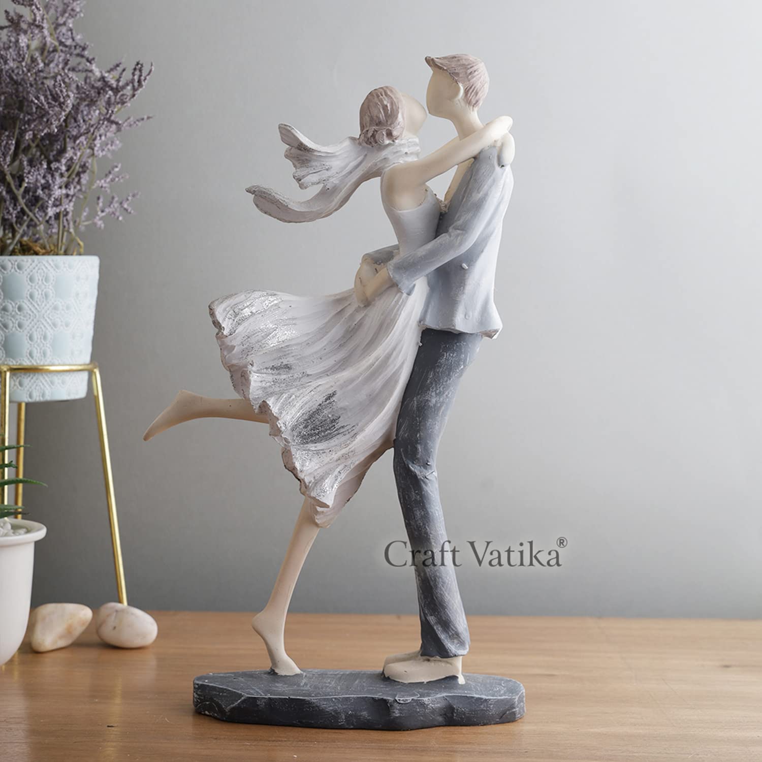 Craftvatika Romantic Love Couple Statue Showpiece For Valentine Day, Standing Couple Sculpture Gift For Home Decor, Table Top, C