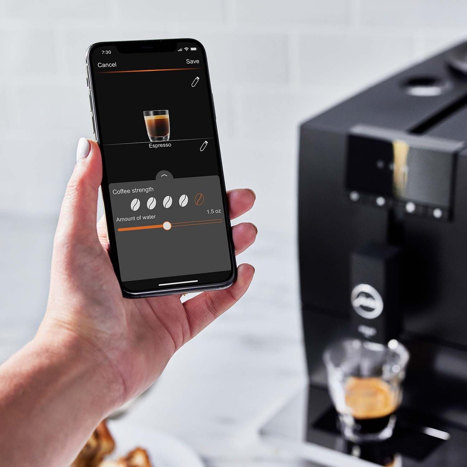 Jura Ena 4 Coffee Machine (Metropolitan Black)