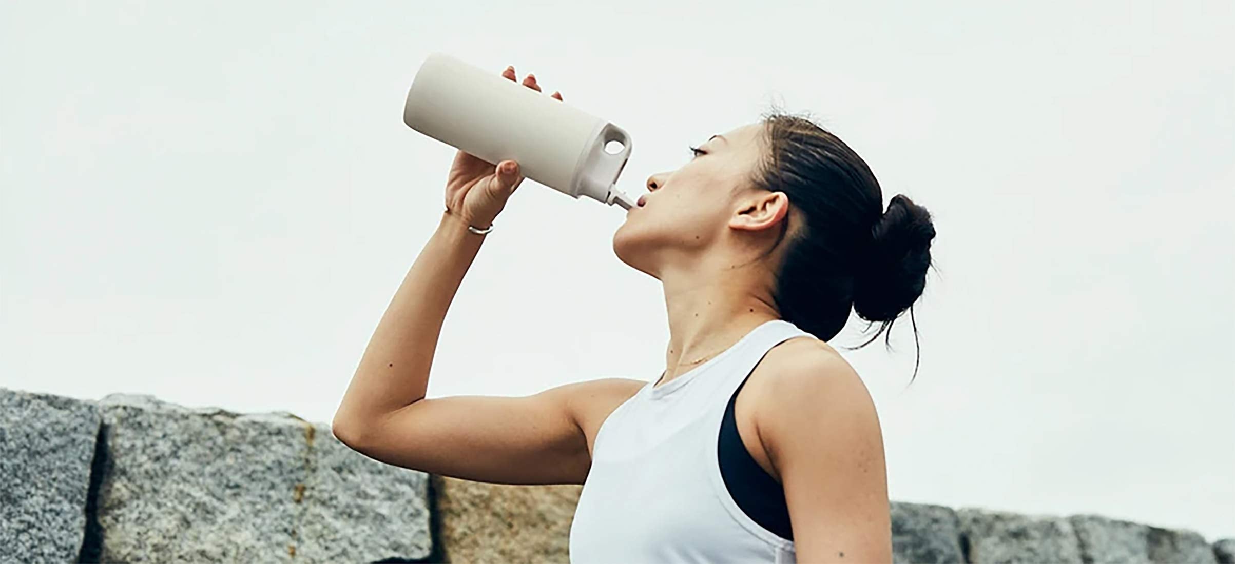 Kinto 20292 Active Tumbler, 27.1 Fl Oz (800 Ml), Black